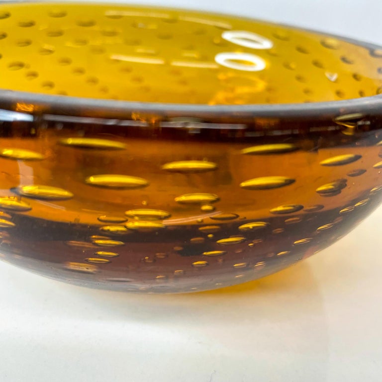 Modern Murano Art Glass Bowl in Amber Controlled Bubble, Italy 1970s In Good Condition For Sale In National City, CA