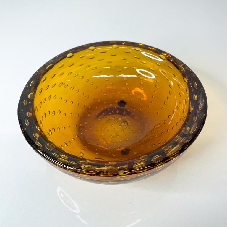 Late 20th Century Modern Murano Art Glass Bowl in Amber Controlled Bubble, Italy 1970s For Sale