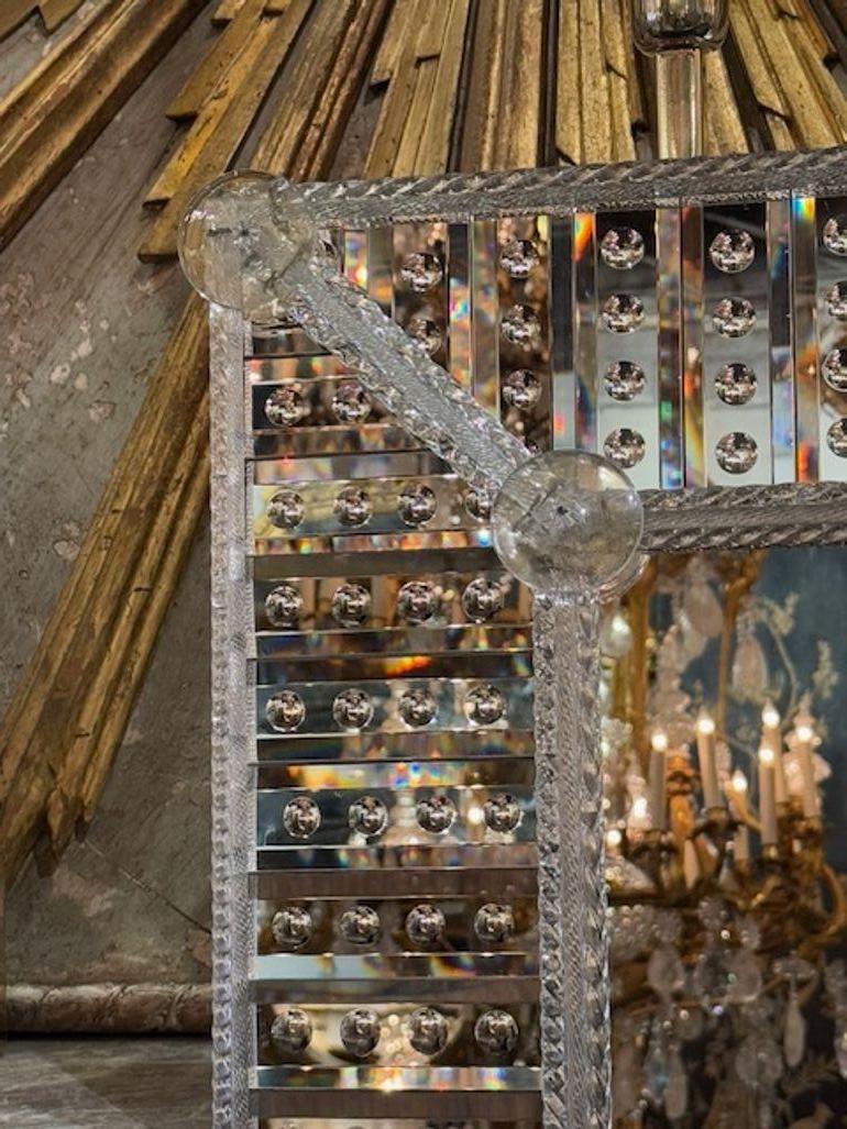 Miroir moderne en verre de Murano gravé Bon état - En vente à Dallas, TX
