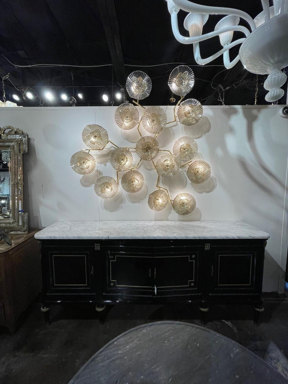 Italian Modern Murano Glass and Brass Flower Wall Art Sconce For Sale
