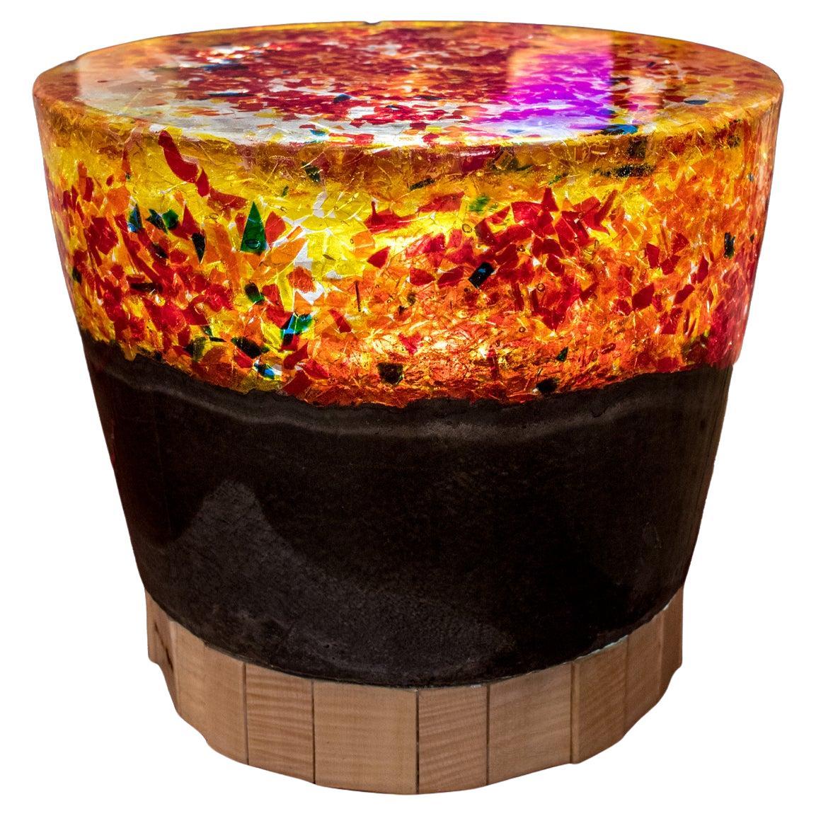Mesa auxiliar moderna de cristal de Murano y madera 'Sunset Waste' con luz by Hillsideout