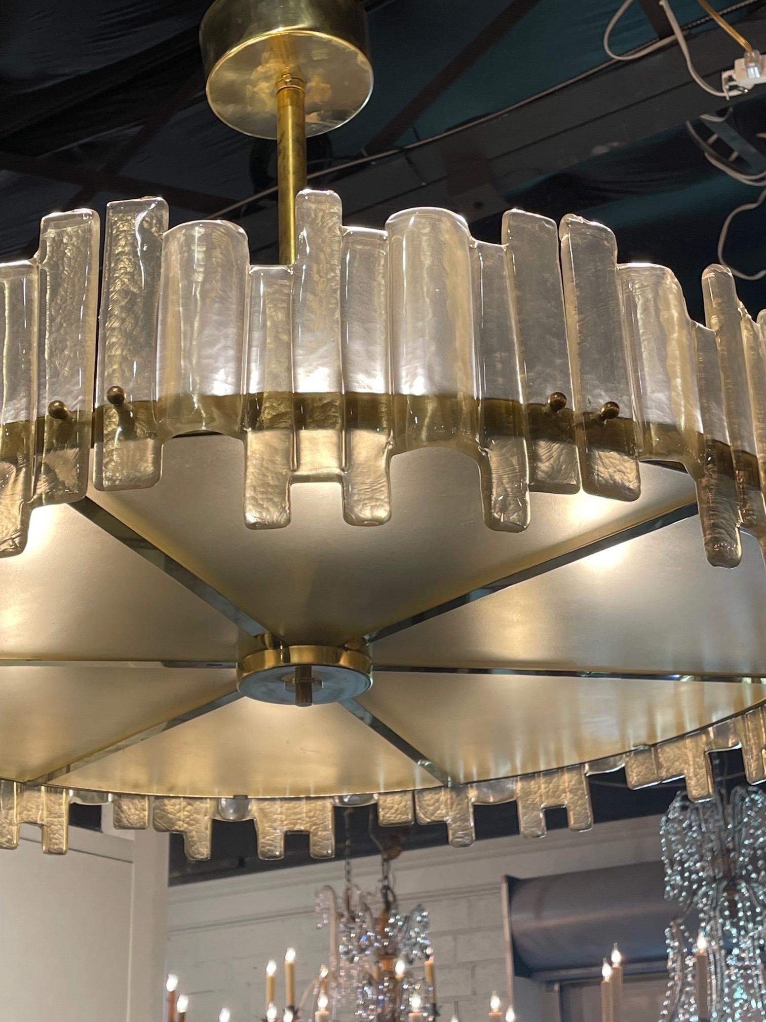 Modern Murano Glass Brass and Glass Chandelier For Sale 1