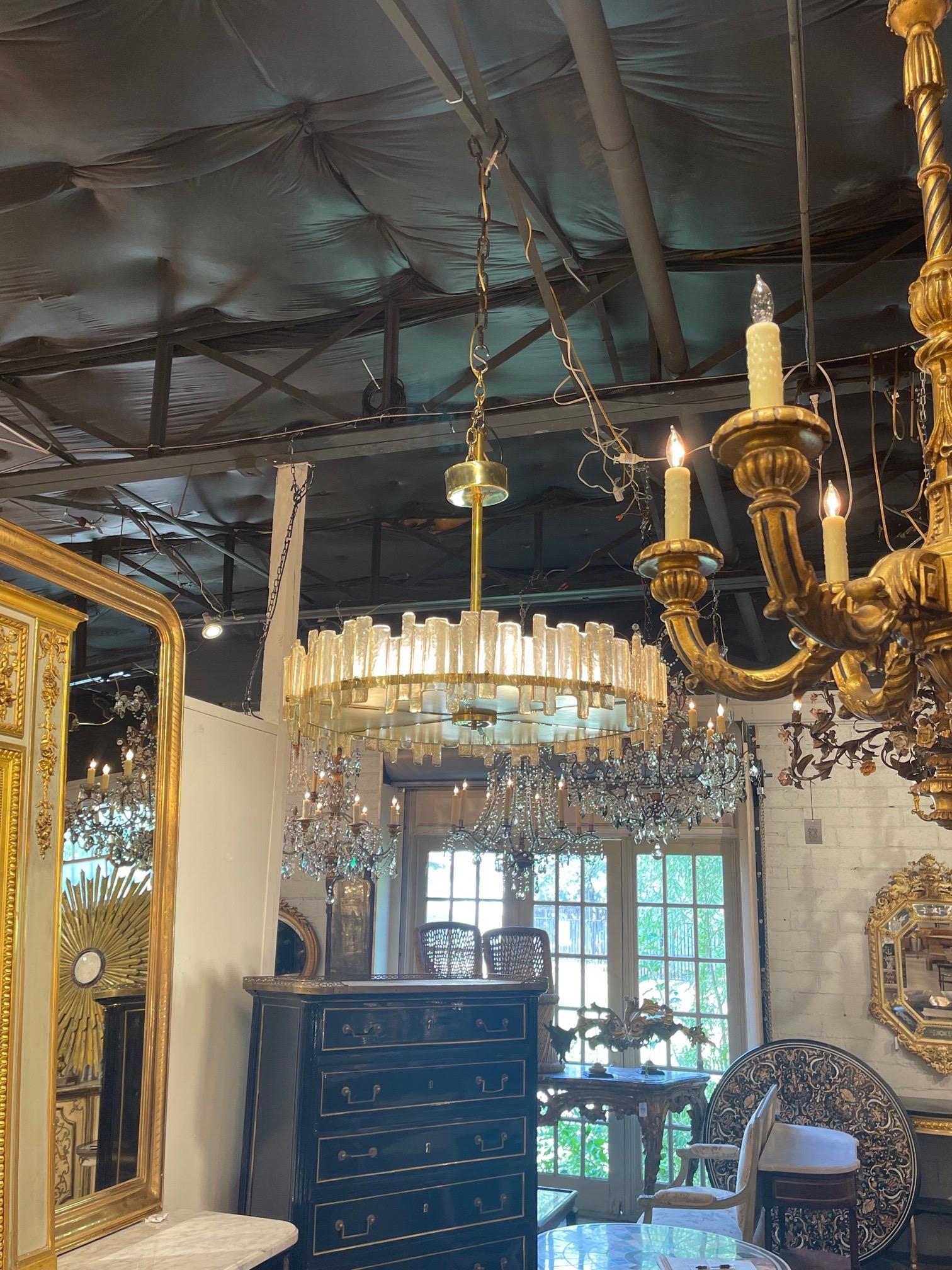 Modern Murano Glass Brass and Glass Chandelier For Sale 3