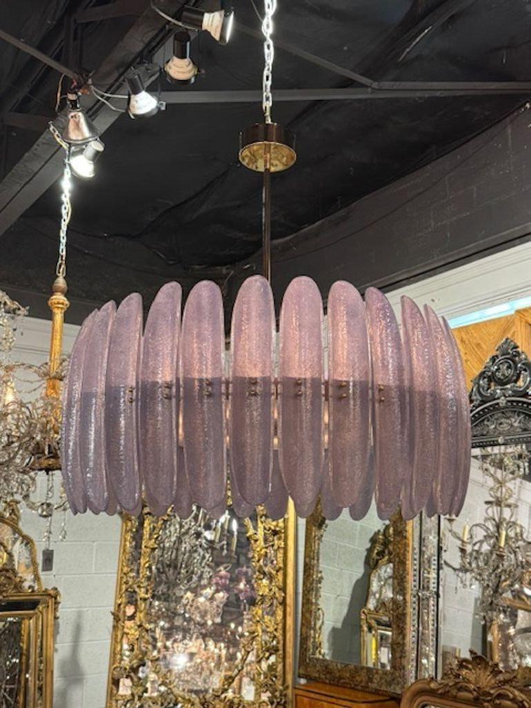 Moderna araña de cristal de Murano en suave lavanda en venta 1