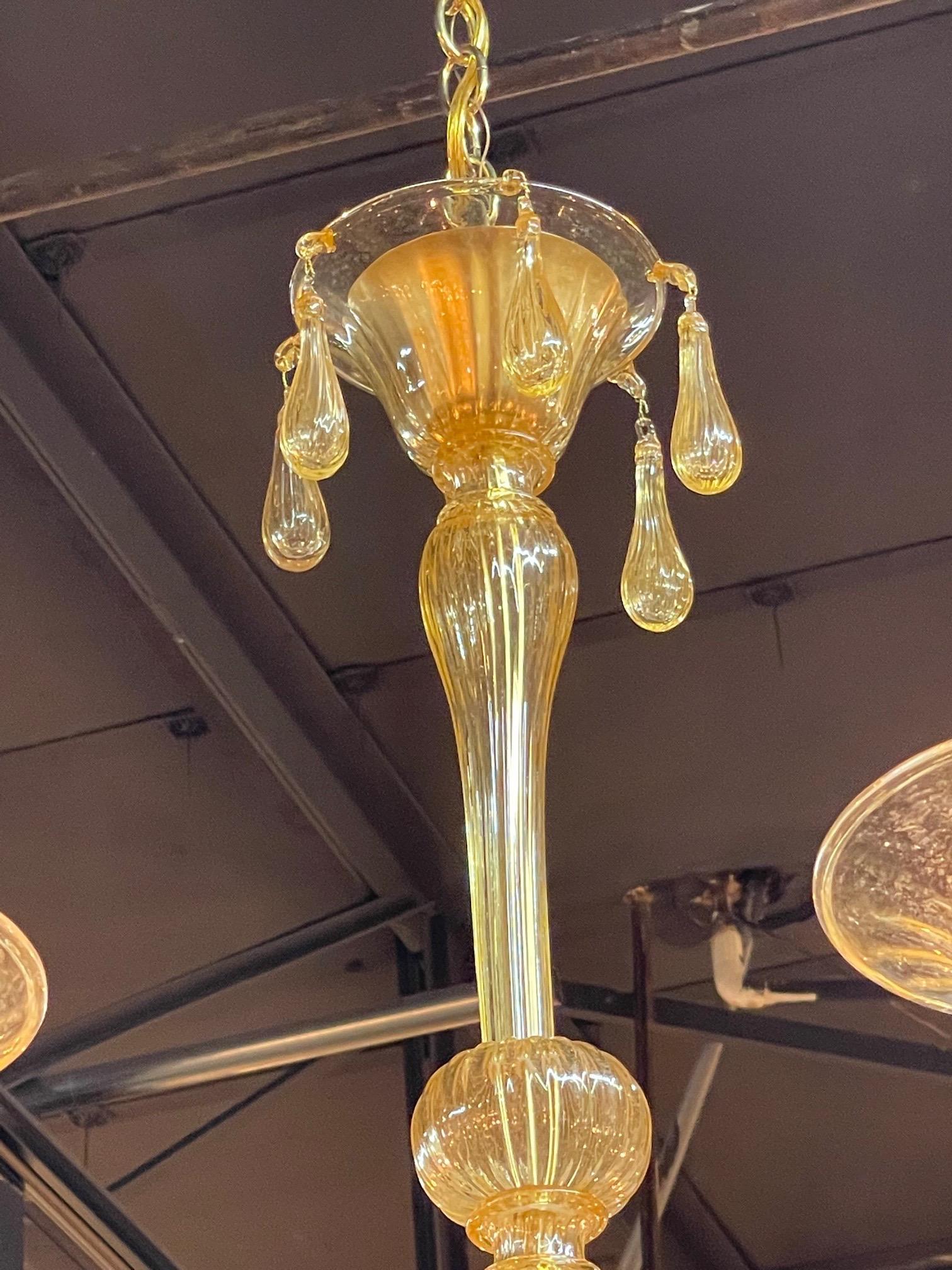Lampadario moderno in vetro di Murano con 8 bracci In condizioni buone in vendita a Dallas, TX
