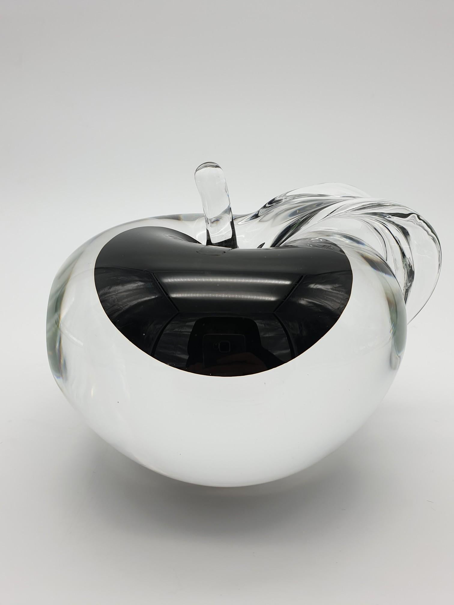 Modern Murano Glass Decorative Apple & Pear with Black Sommerso, Cenedese, 1980 For Sale 1