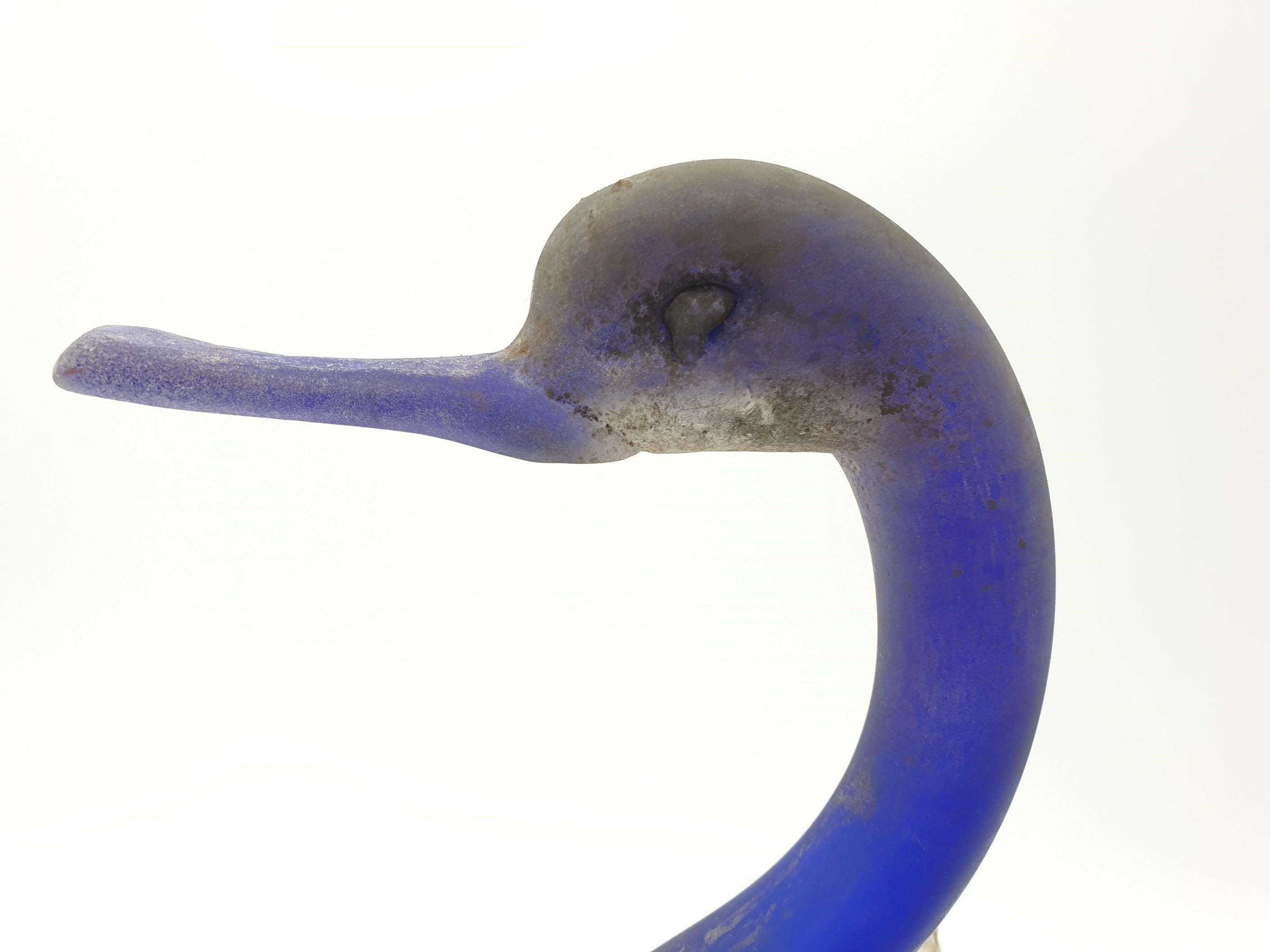 Moderne Ente aus Murano-Glas mit ausgebreiteten Flügeln in blauem 