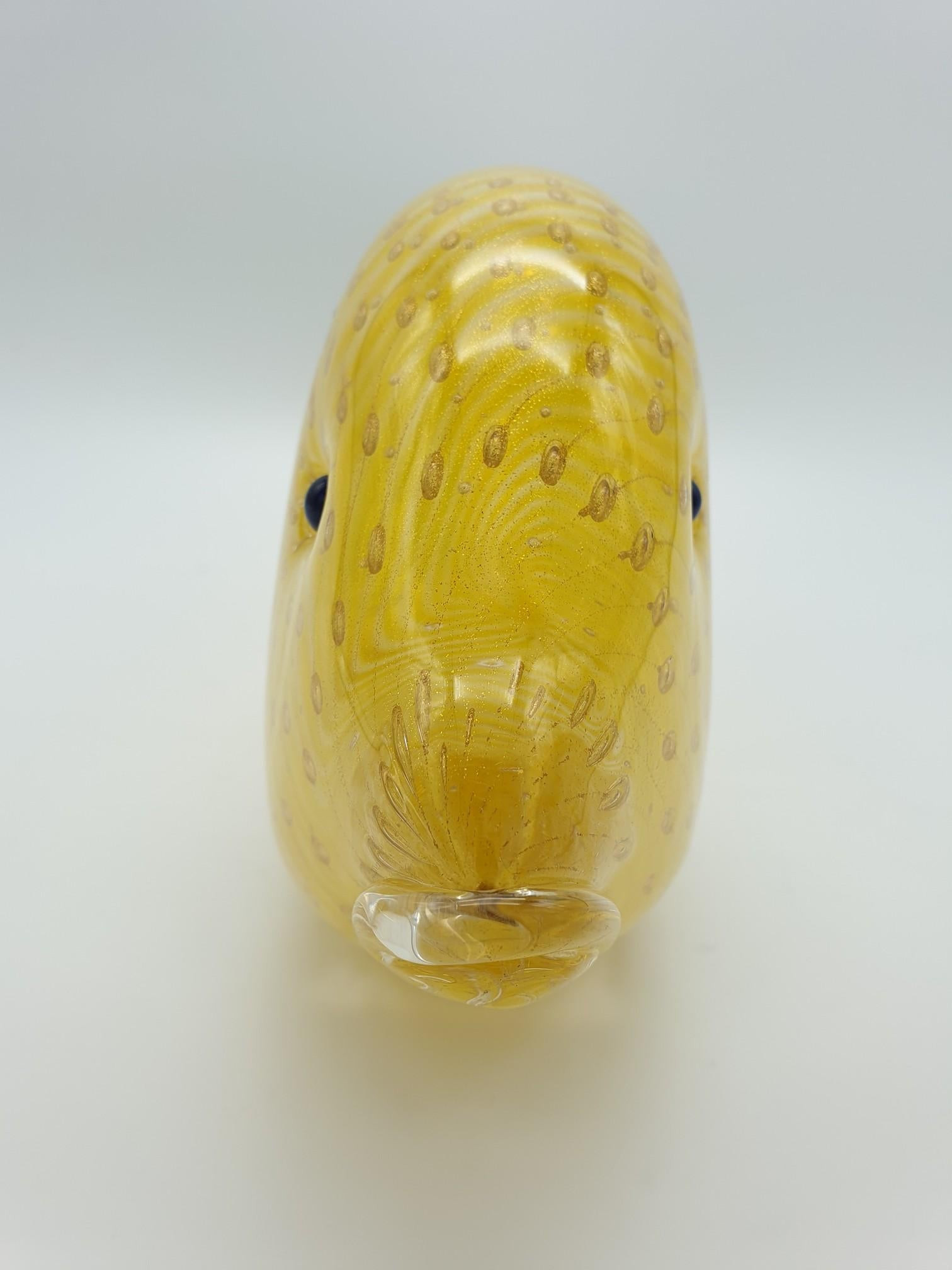 Modern Murano Glass Fish in Yellow & Gold Color with Bubbles by Cenedese, 1990s For Sale 5