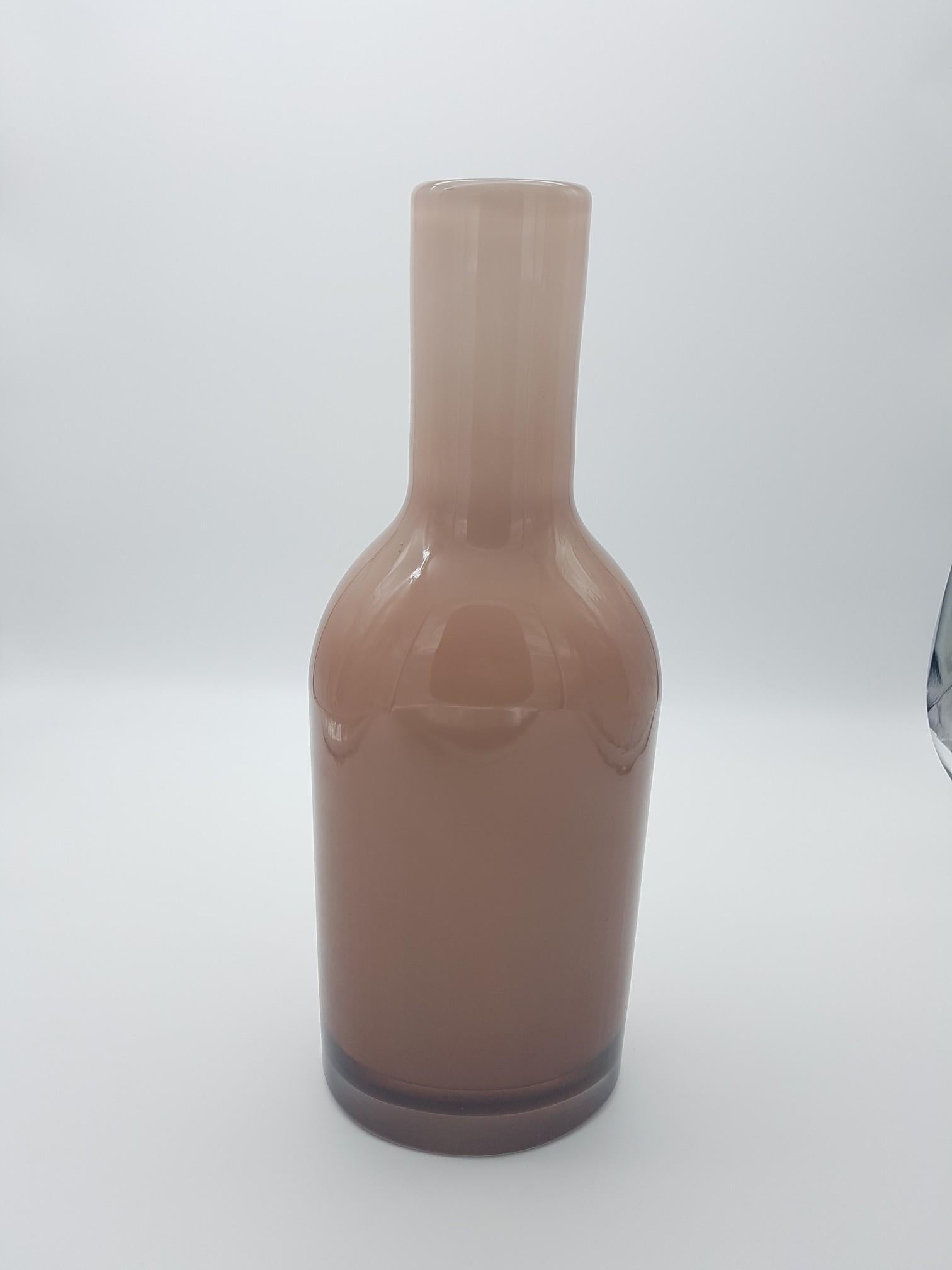Modern Murano Glass Vase/ Bottle Beige/Sand Color 'incamiciato' by Cenedese For Sale 4