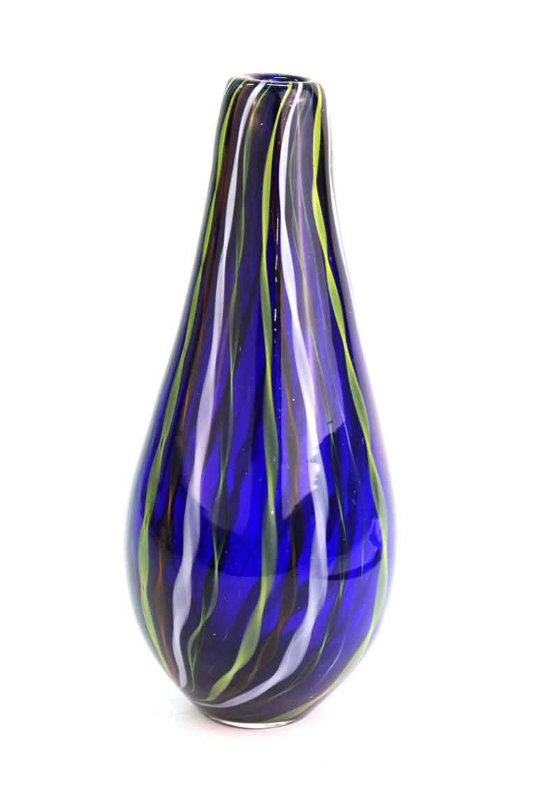 Italian Modern Murano Studio Art Glass Vase with Twisted Stripes Motif For Sale