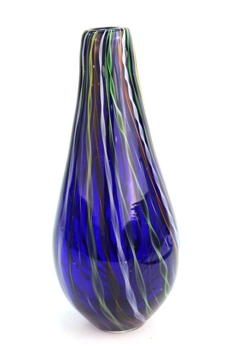 20th Century Modern Murano Studio Art Glass Vase with Twisted Stripes Motif For Sale