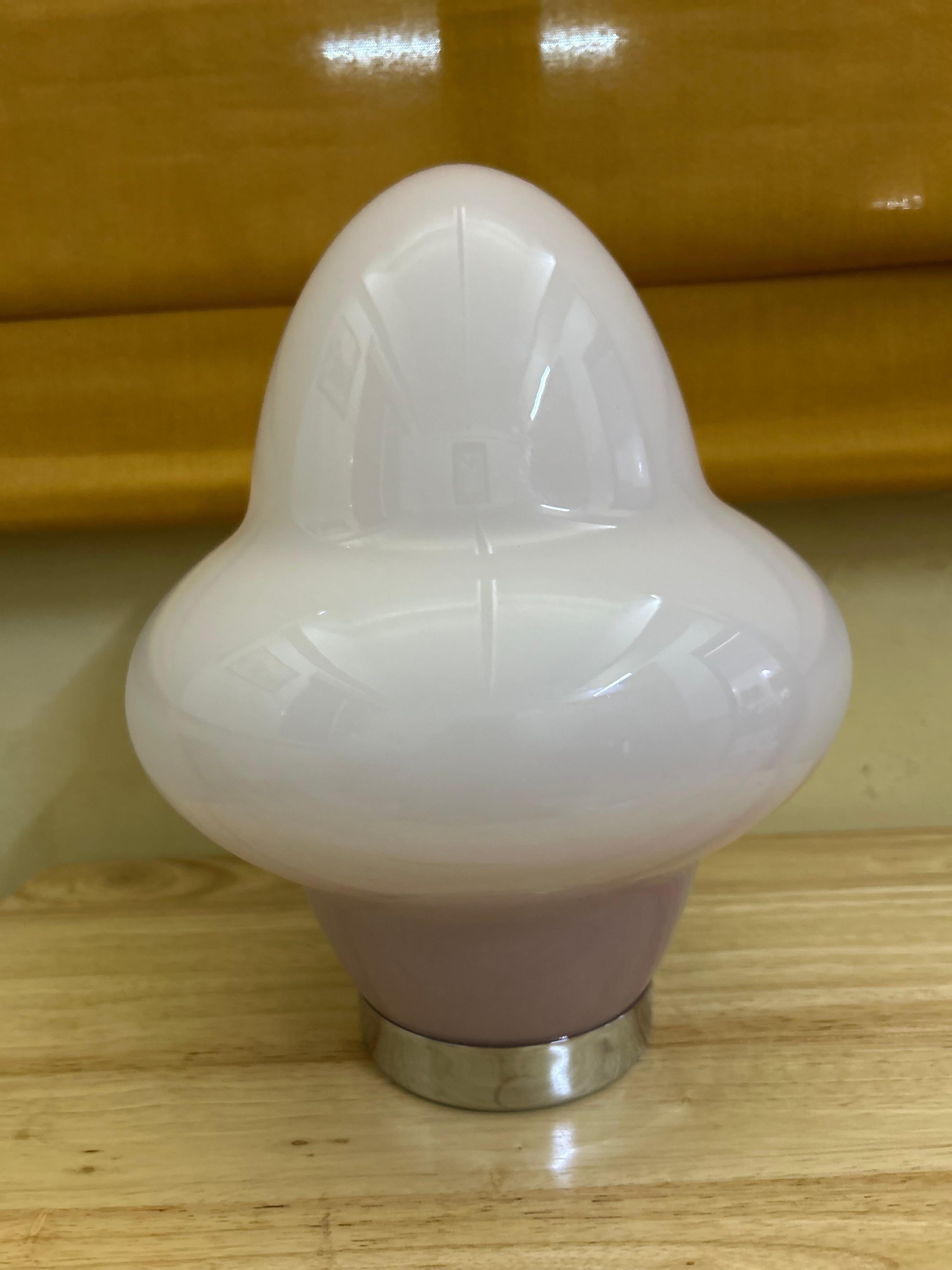 Moderne Murano-Tischleuchte von Ettore Sottsass für Venini, signiert ca. 1994 im Angebot 3