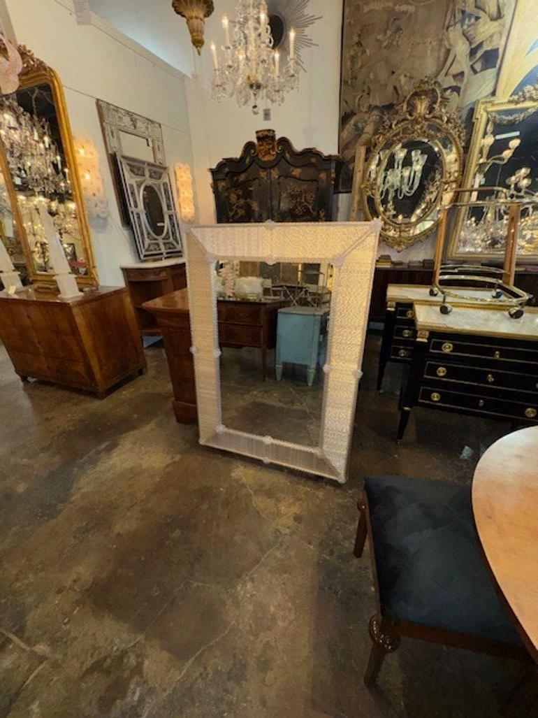 Vetro di Murano Specchio a stelo in vetro di Murano Twist moderno in oro chiaro in vendita