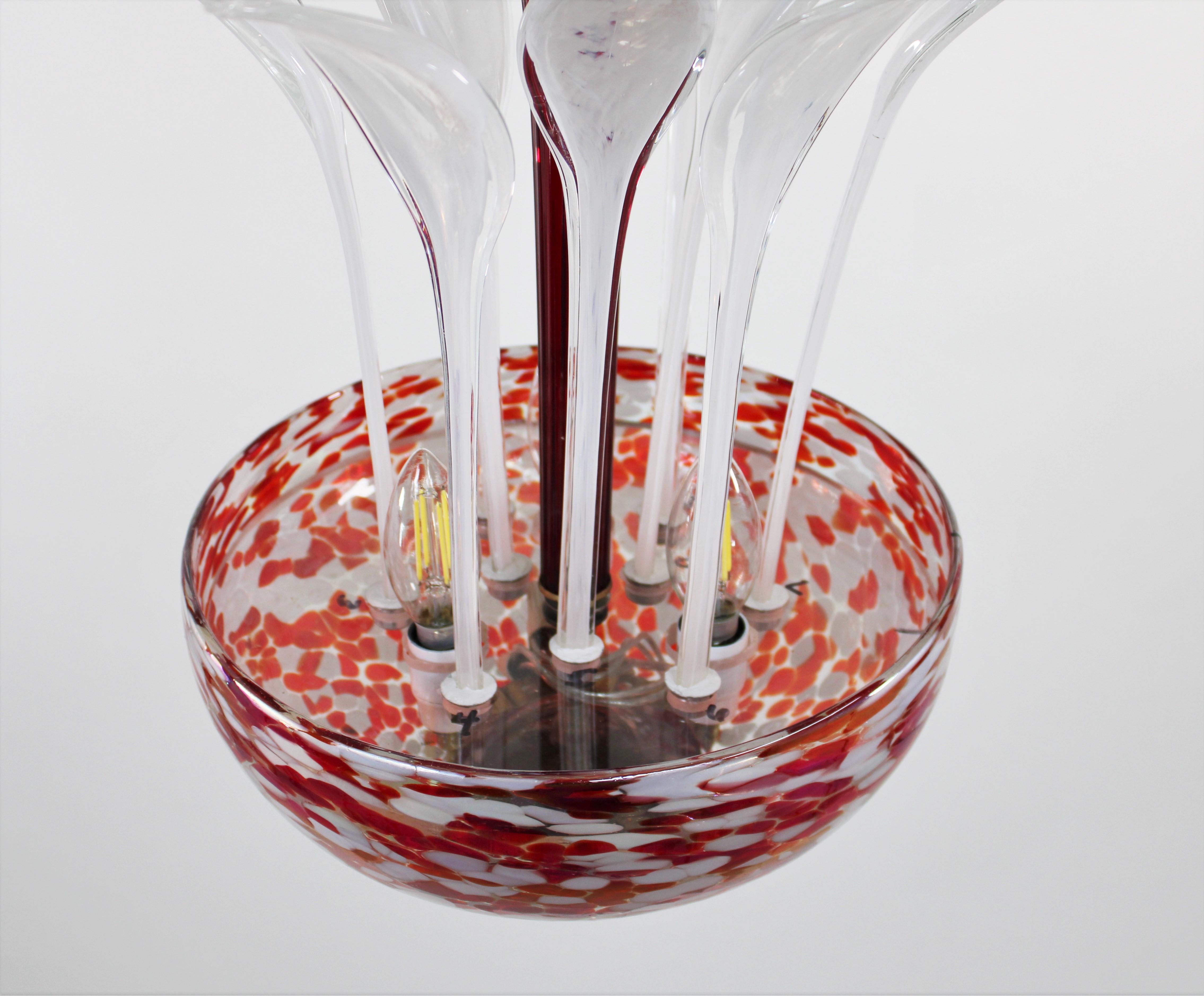  Modern Murrine Red and White Murano Chandelier For Sale 1