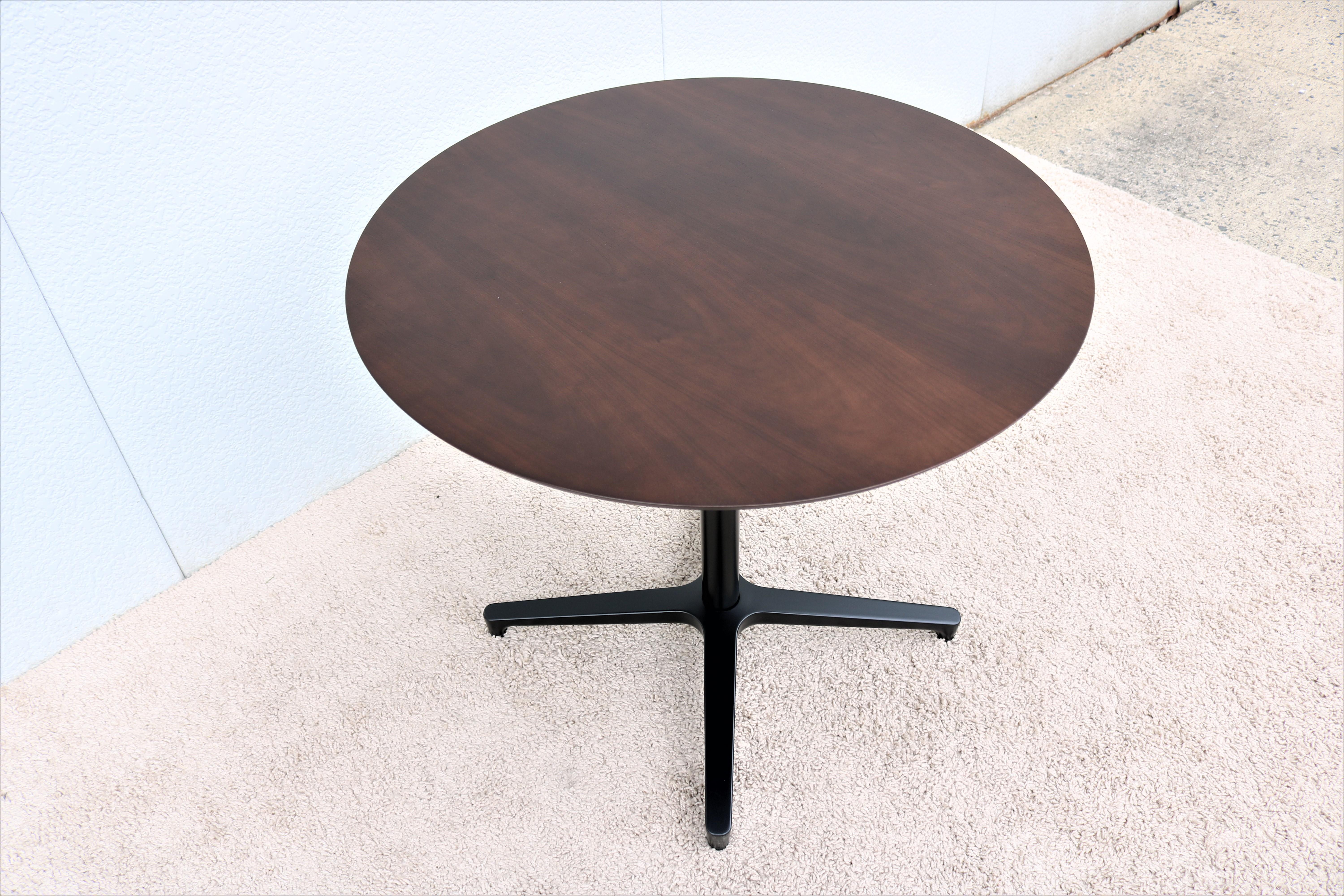 Modern Naoto Fukasawa for Geiger Saiba Round Walnut Veneer Top Dining Table In New Condition For Sale In Secaucus, NJ