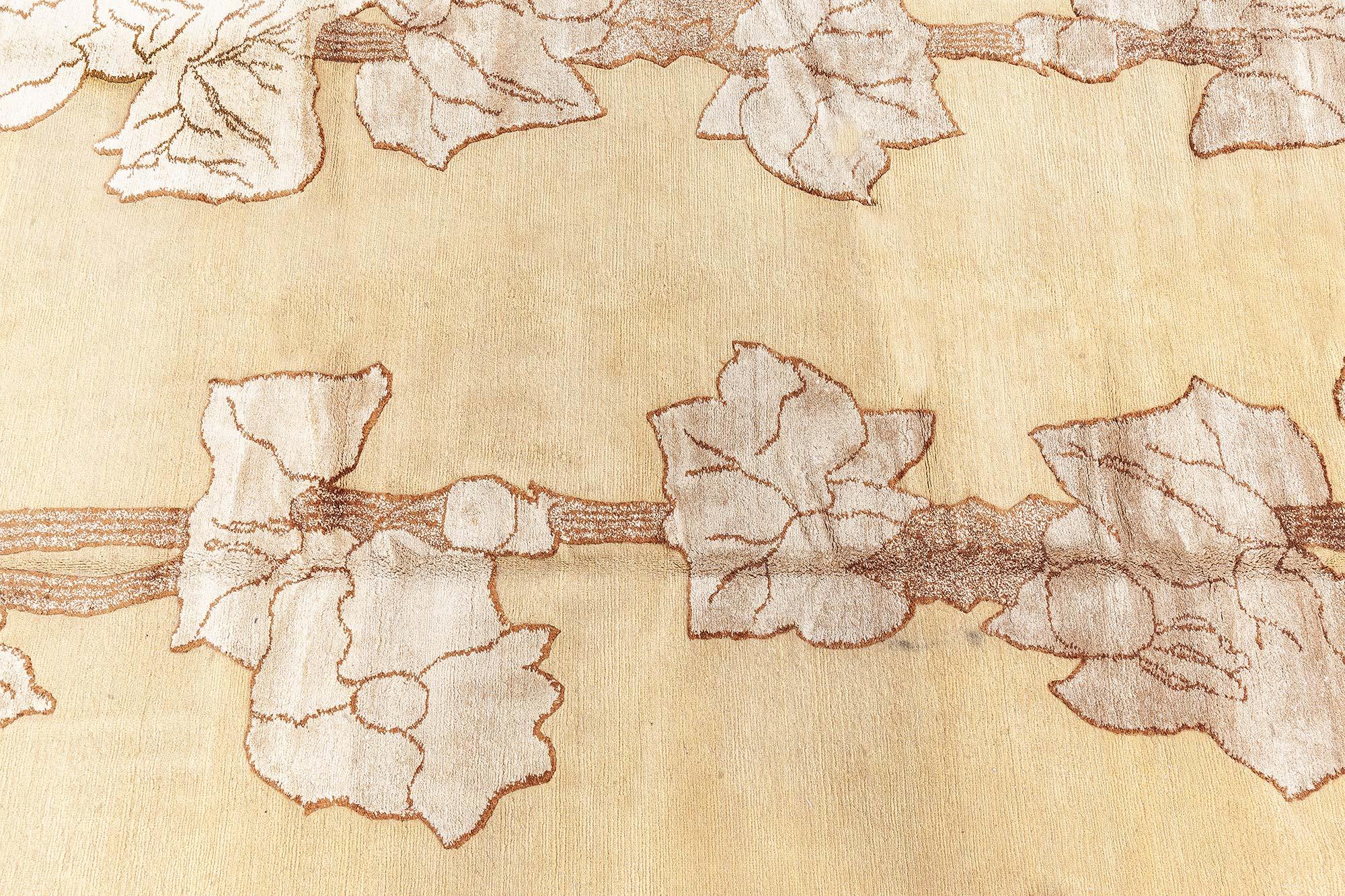 Tapis moderne Napa Vines fait à la main par Doris Leslie Blau Neuf - En vente à New York, NY