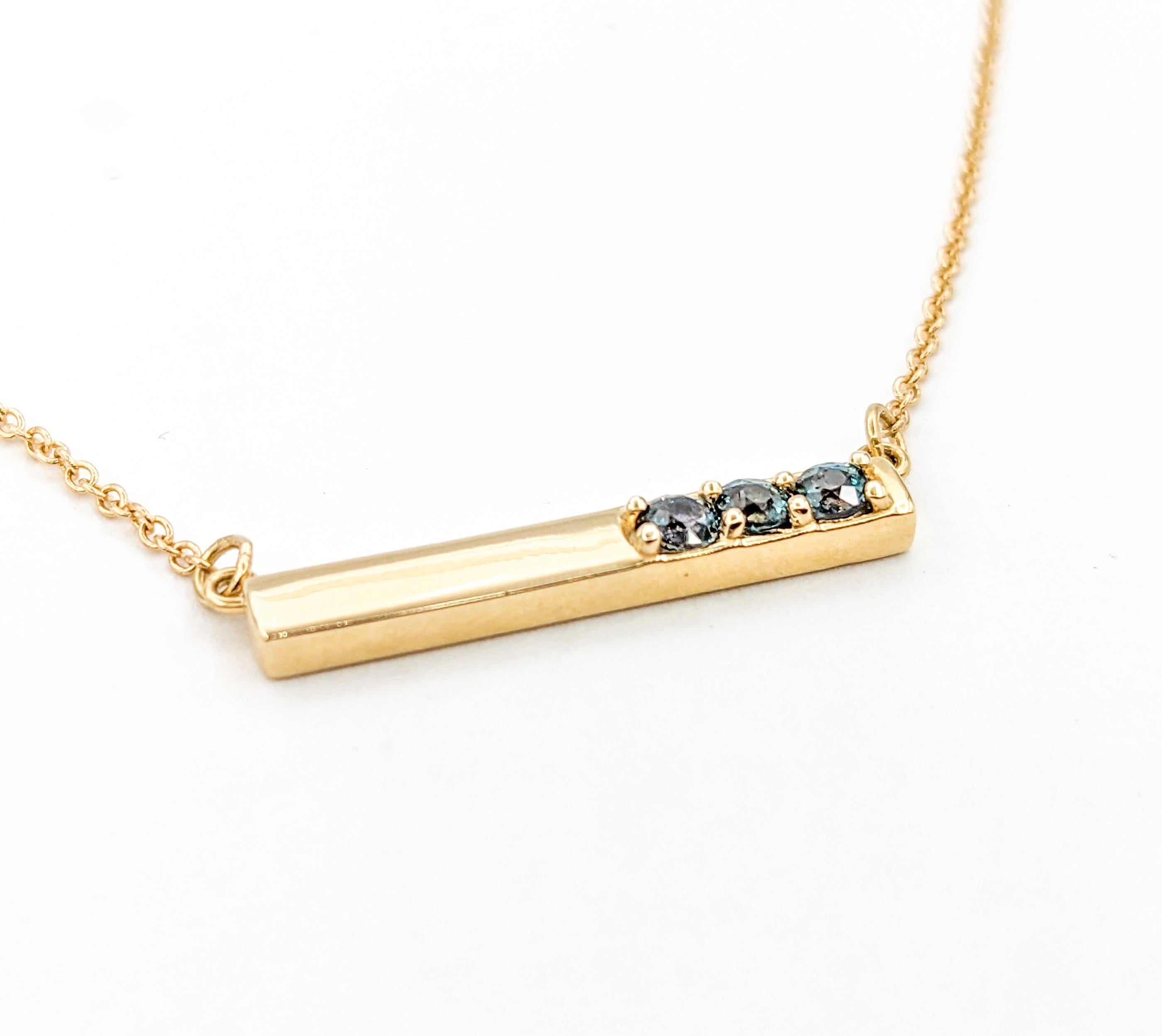 Modern Natural Alexandrite Bar Necklace in Yellow Gold For Sale 2