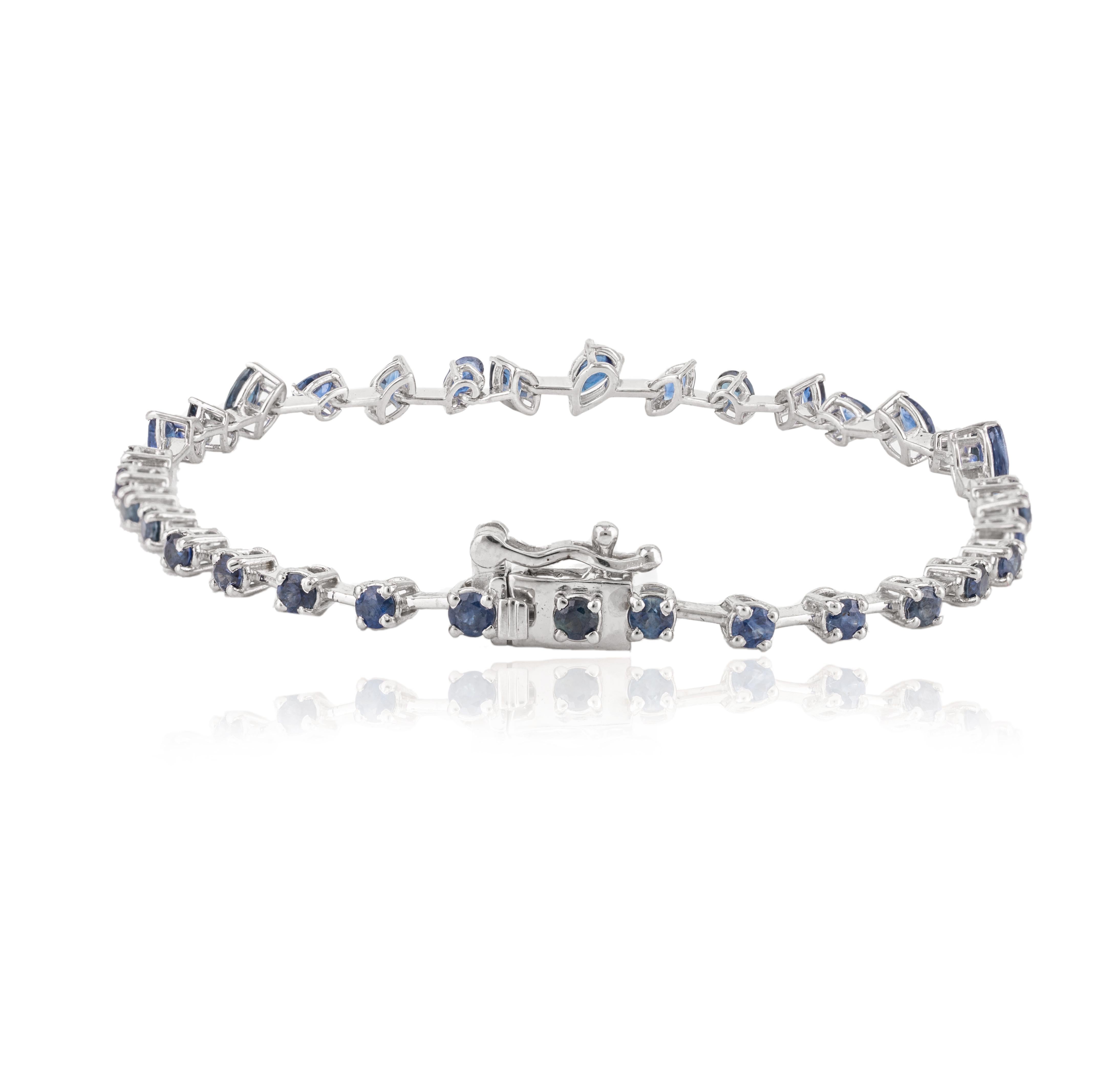 Art Deco Modern Natural Blue Sapphire Bracelet for Her in Solid 18k White Gold For Sale