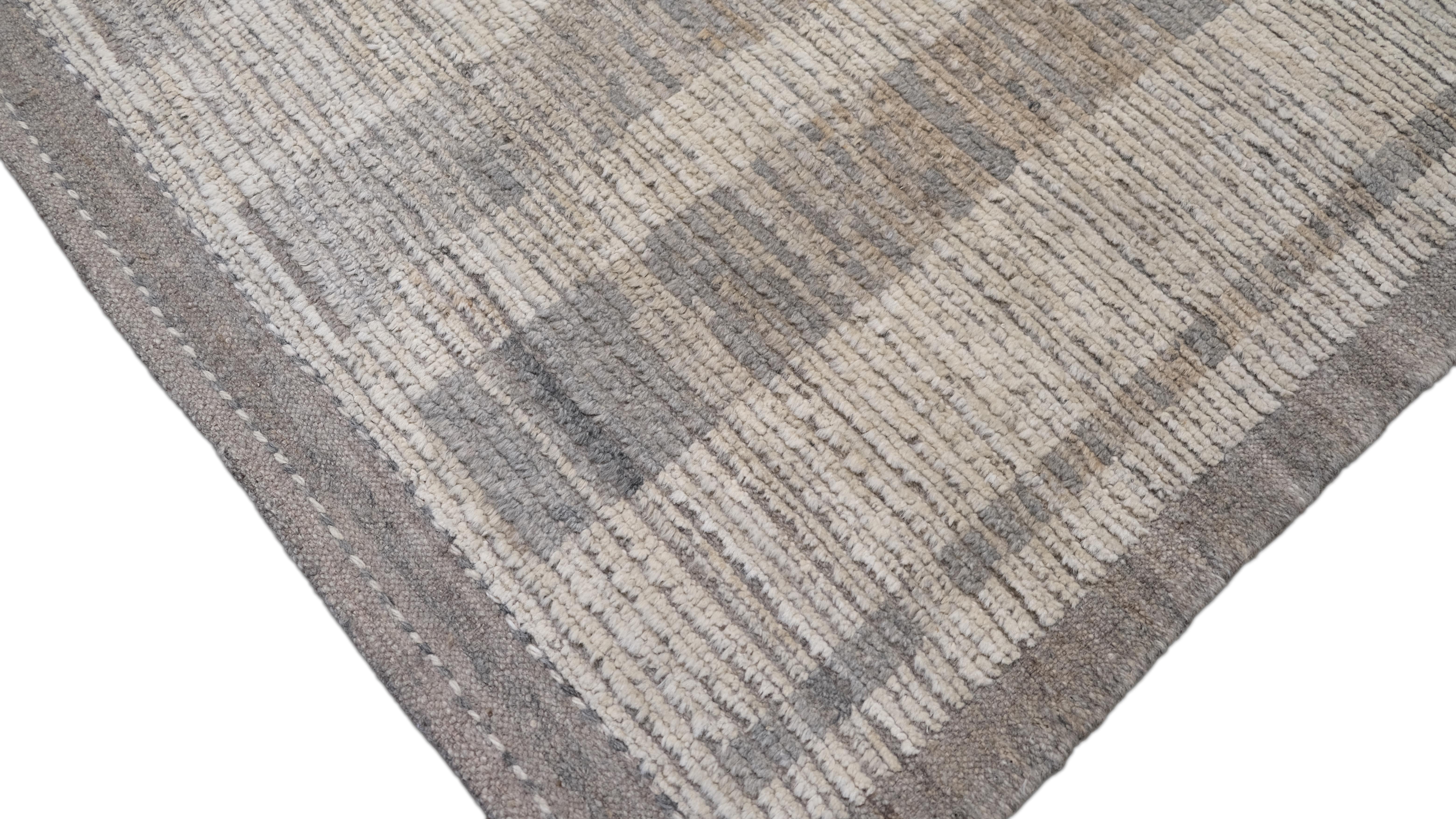 Moderner natürlicher, organisch gemusterter Wollteppich mit Flow-Muster 13'8''x16'7'' im Zustand „Neu“ im Angebot in Torrance, CA
