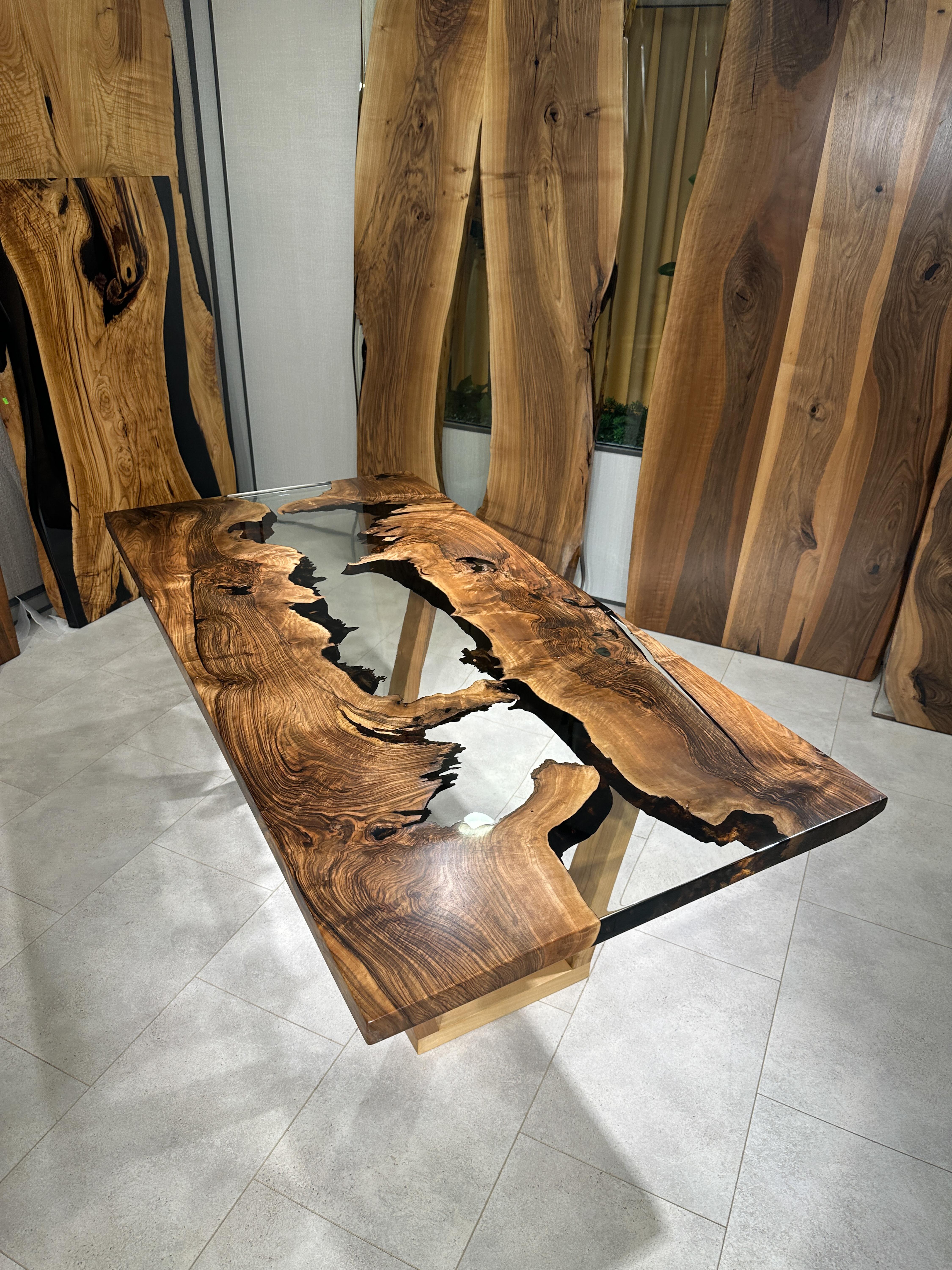Modern Natural River Walnut Wood Kitchen Table In Distressed Condition For Sale In İnegöl, TR