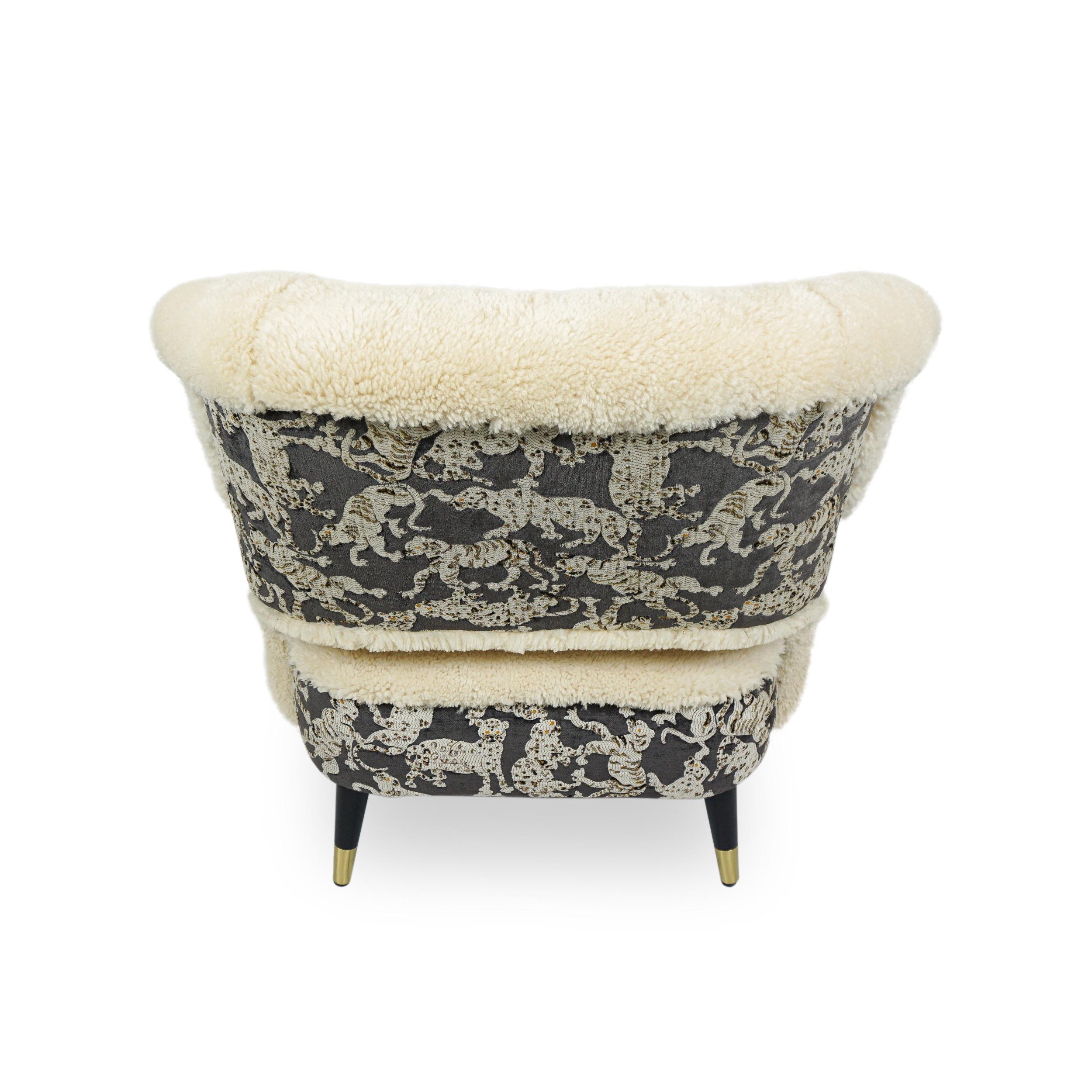 Modern Natural Shearling and Quilted Big Cat Print Club Chair with Wooden Legs For Sale 2