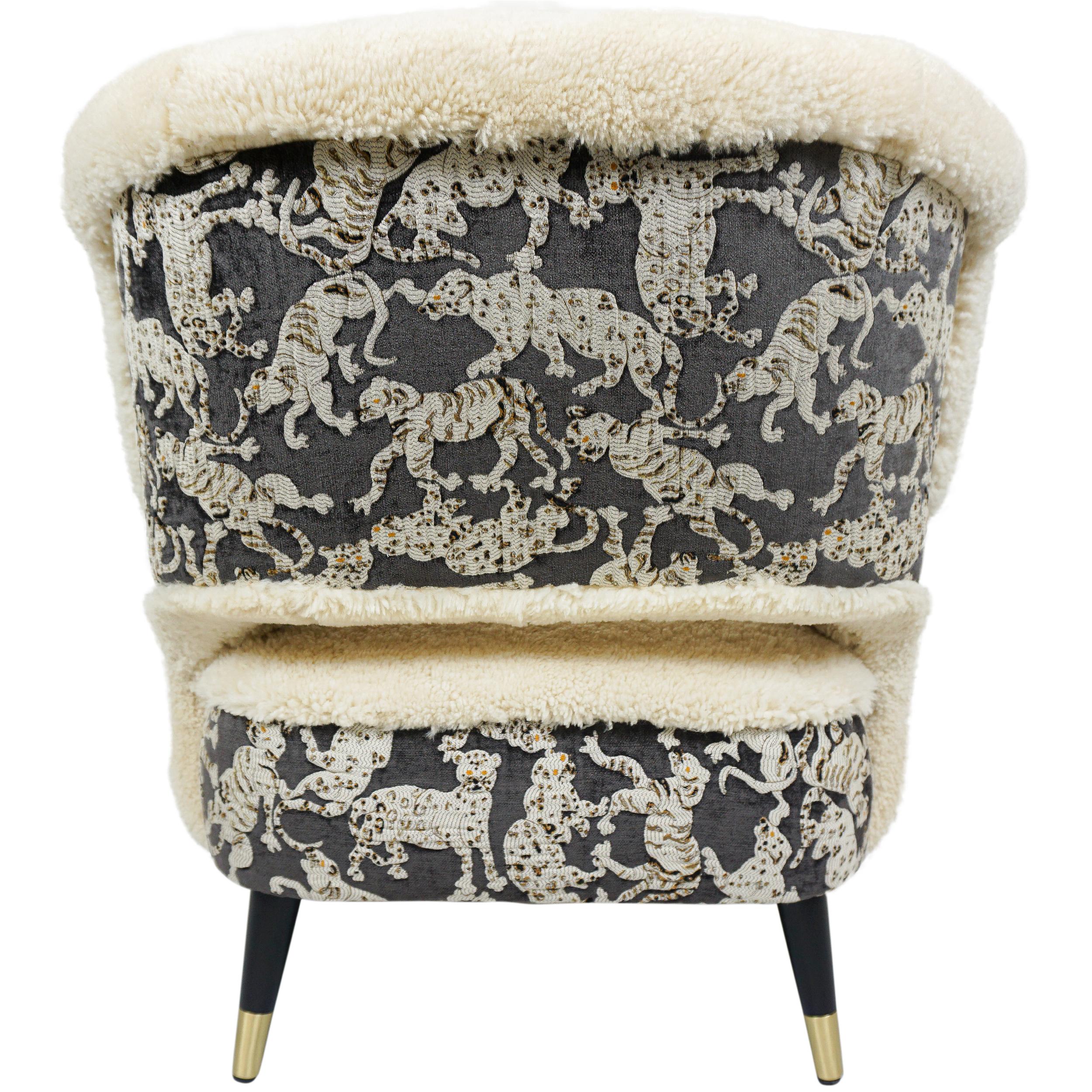 Modern Natural Shearling and Quilted Big Cat Print Club Chair with Wooden Legs For Sale 4