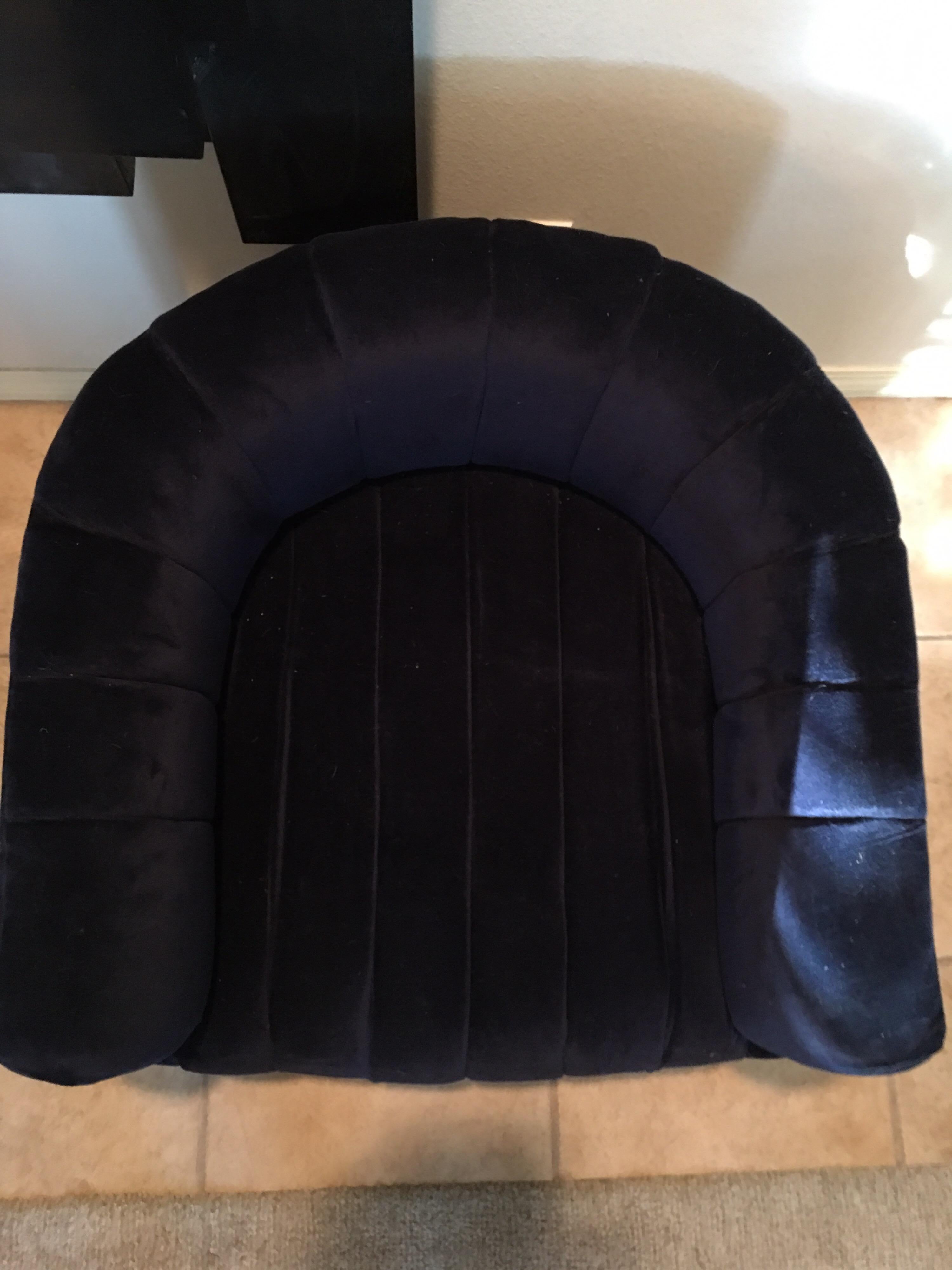 navy blue velvet chair