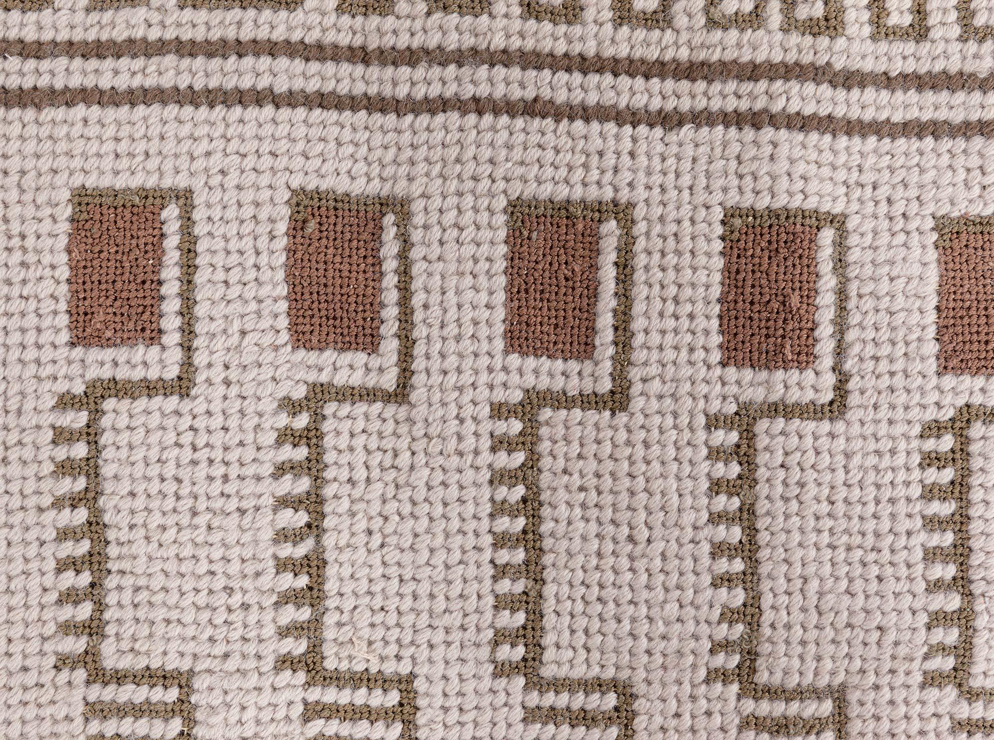 Modern Needlepoint Wool Rug by Arthur Dunnam for Doris Leslie Blau Siglo XXI y contemporáneo en venta