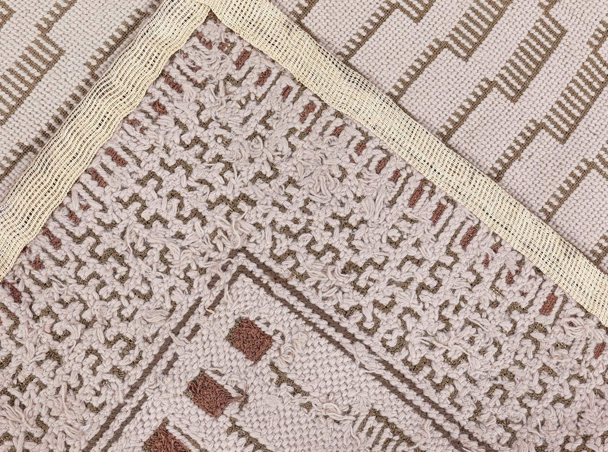 Modern Needlepoint Wool Rug by Arthur Dunnam for Doris Leslie Blau Lana en venta