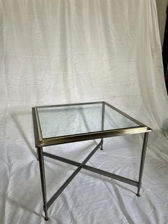 Table néoclassique moderne en acier et laiton de style Jansen