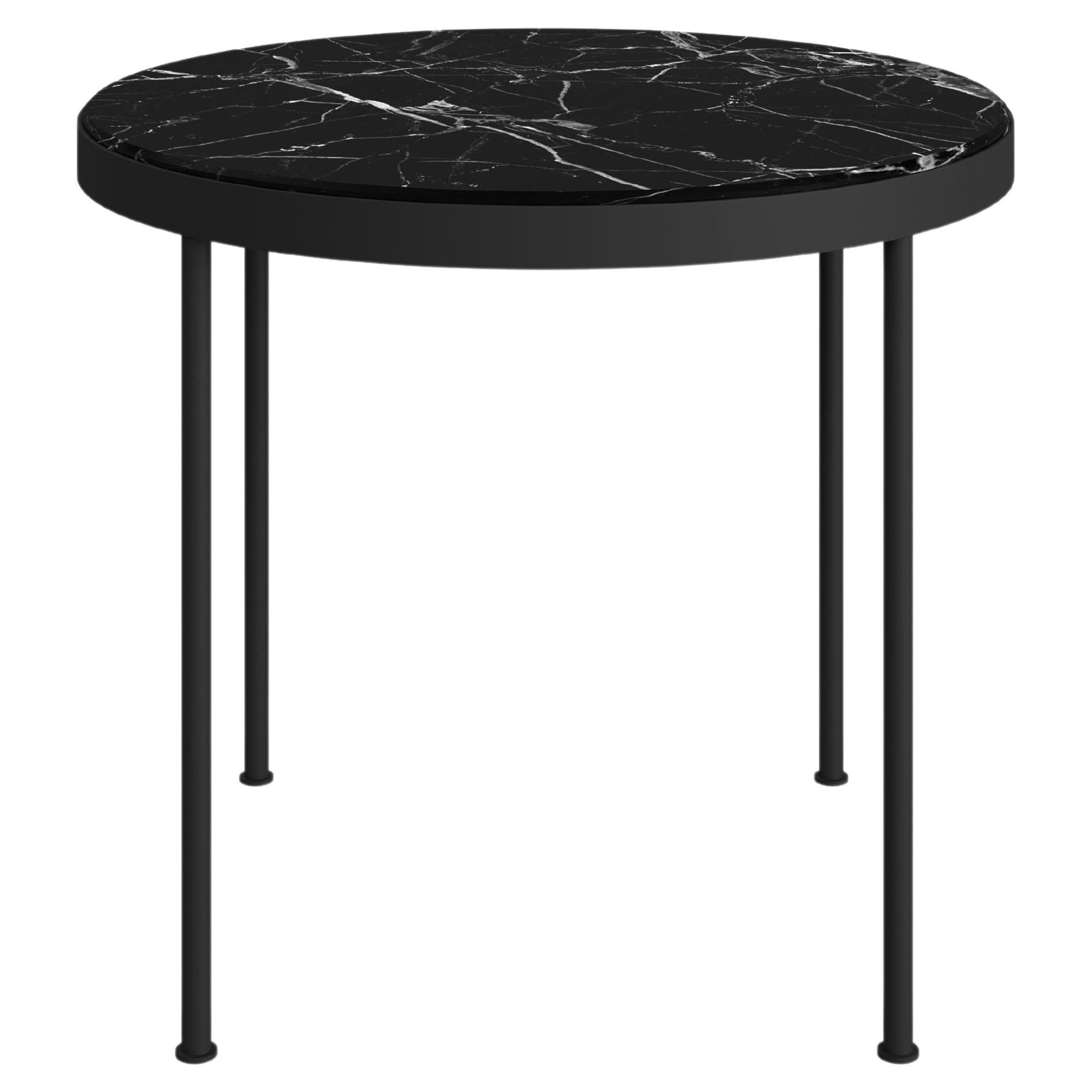 Modern Outdoor Dining Table featuring Nero Marquina Marble and Lacquered Legs For Sale