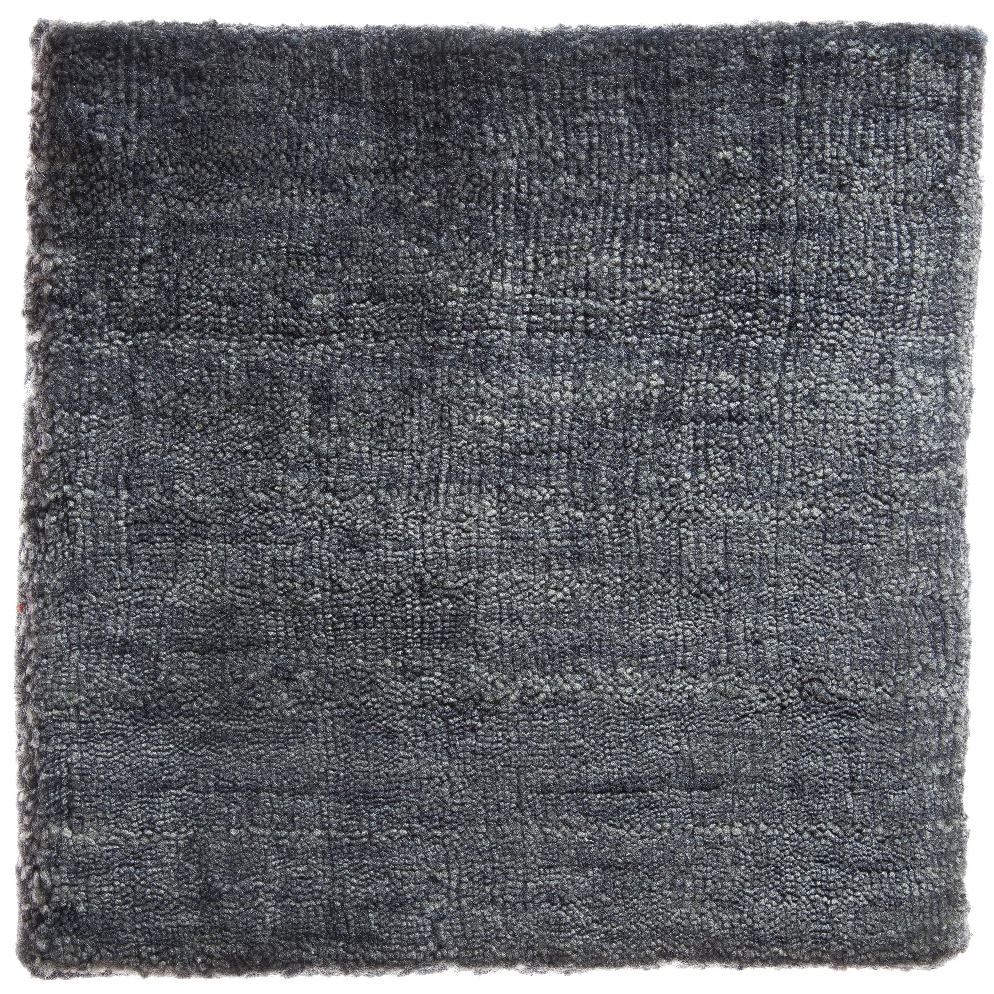 Moderner moderner minimalistischer handgewebter Bambusseide-Teppich in runder Form in Neutralblau