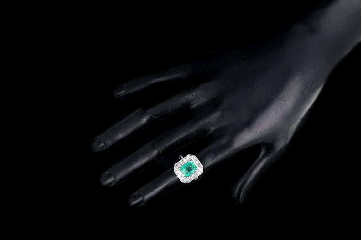 Modern New 2.89CT Columbian Emerald and Diamond Ring GIA Certified 1