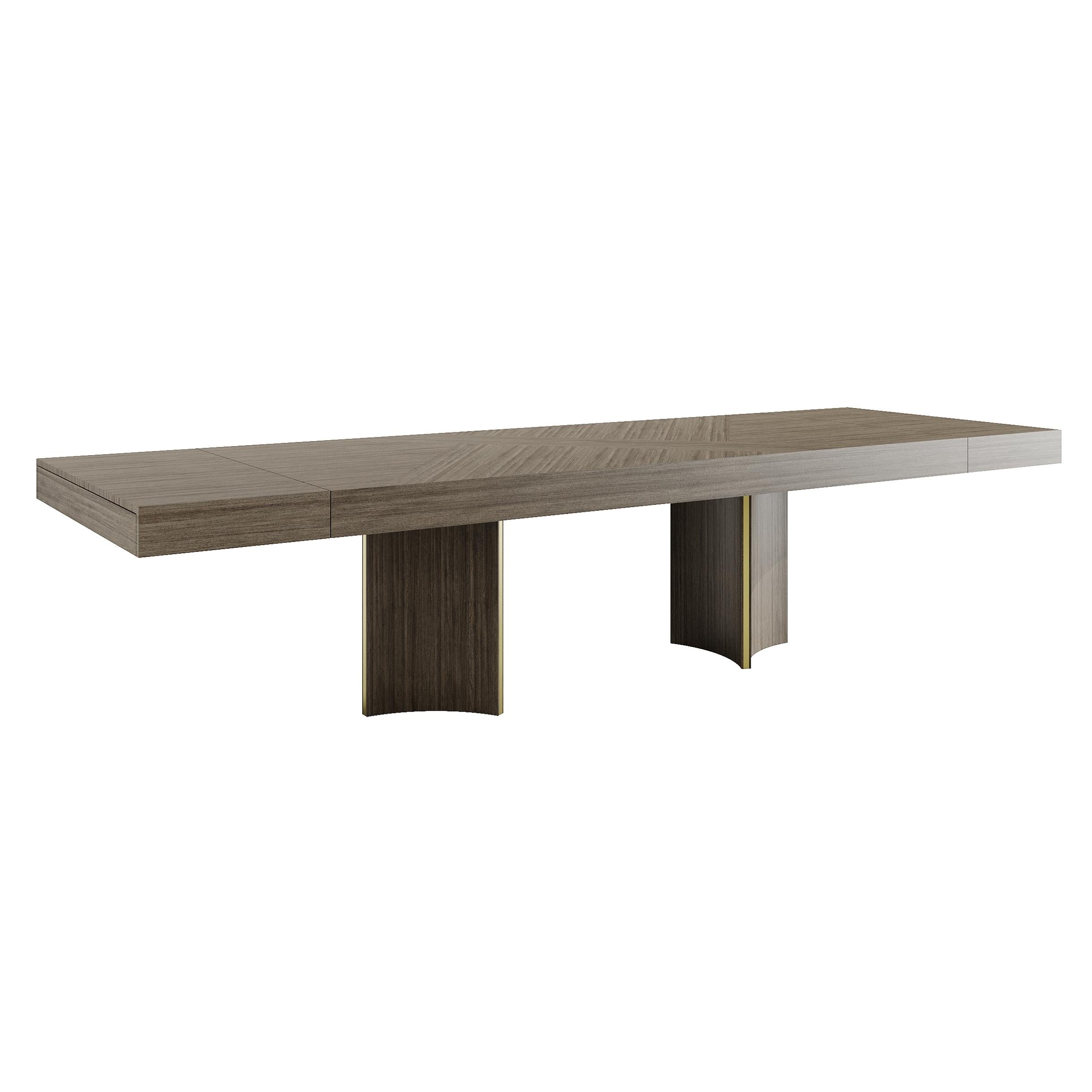 Modern New York Extendable Table in Wood with Brass Accents Siglo XXI y contemporáneo en venta