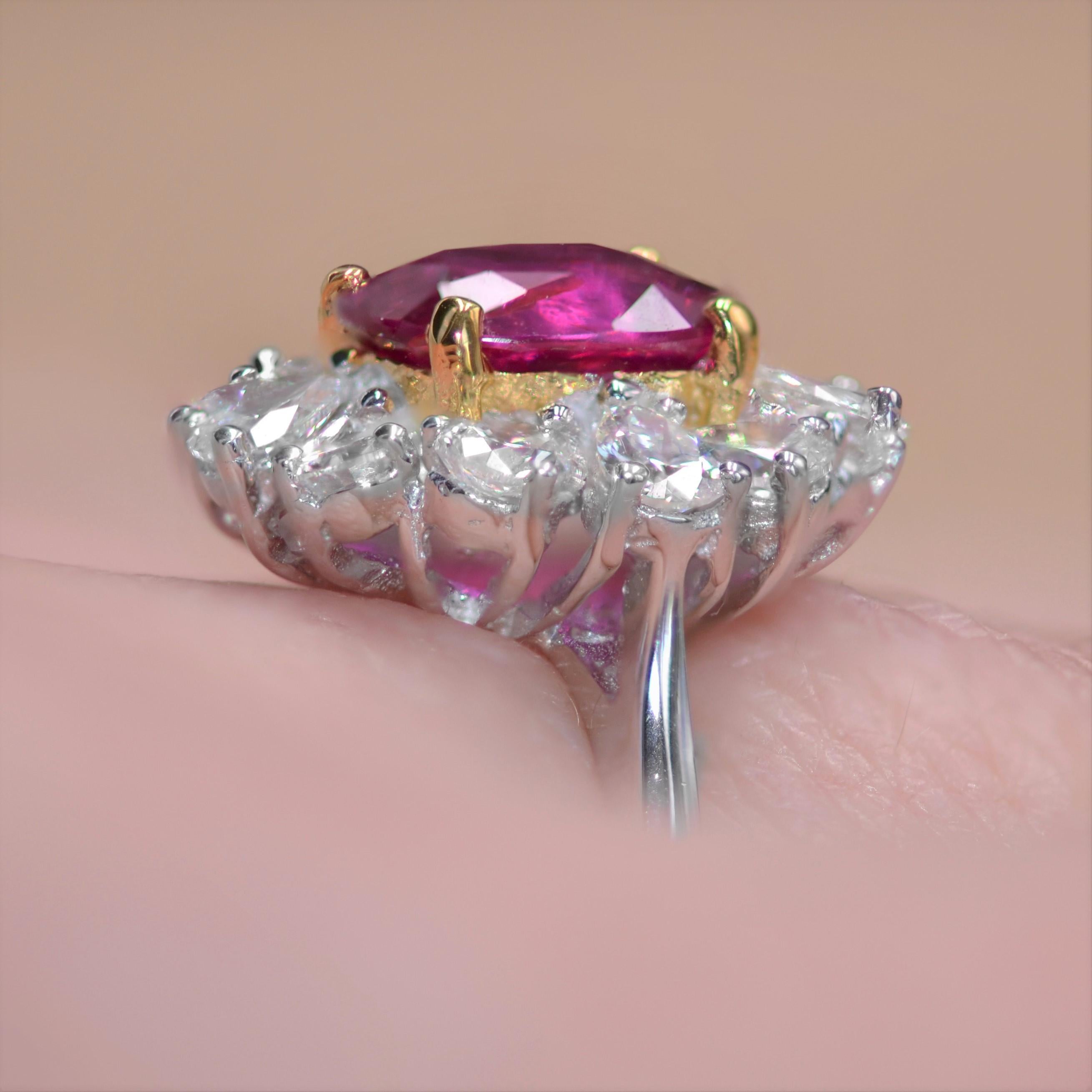 Modern No Heat Pink Sapphire Pear-Cut Diamond 18 Karat White Gold Cluster Ring For Sale 10