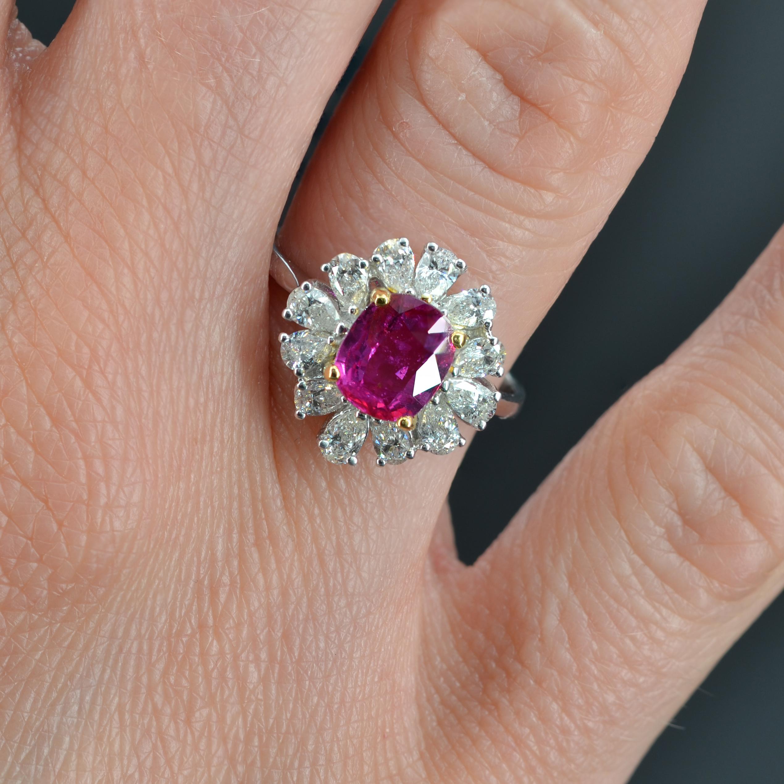 Modern No Heat Pink Sapphire Pear-Cut Diamond 18 Karat White Gold Cluster Ring For Sale 1