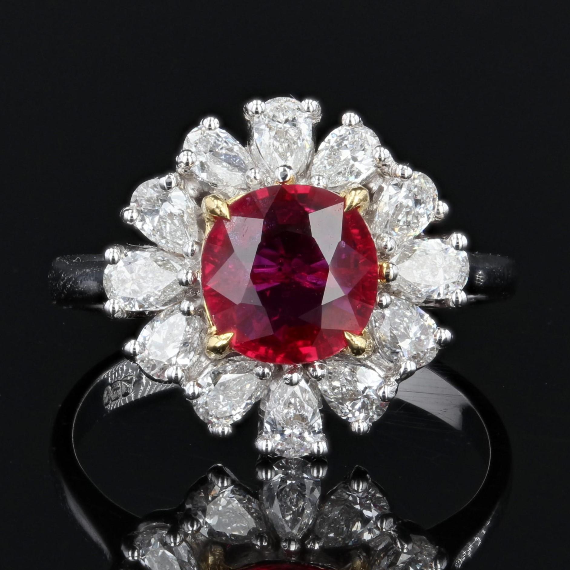 Modern No Heat Ruby Pear-Cut Diamond 18 Karat White Gold Cluster Ring In New Condition For Sale In Poitiers, FR