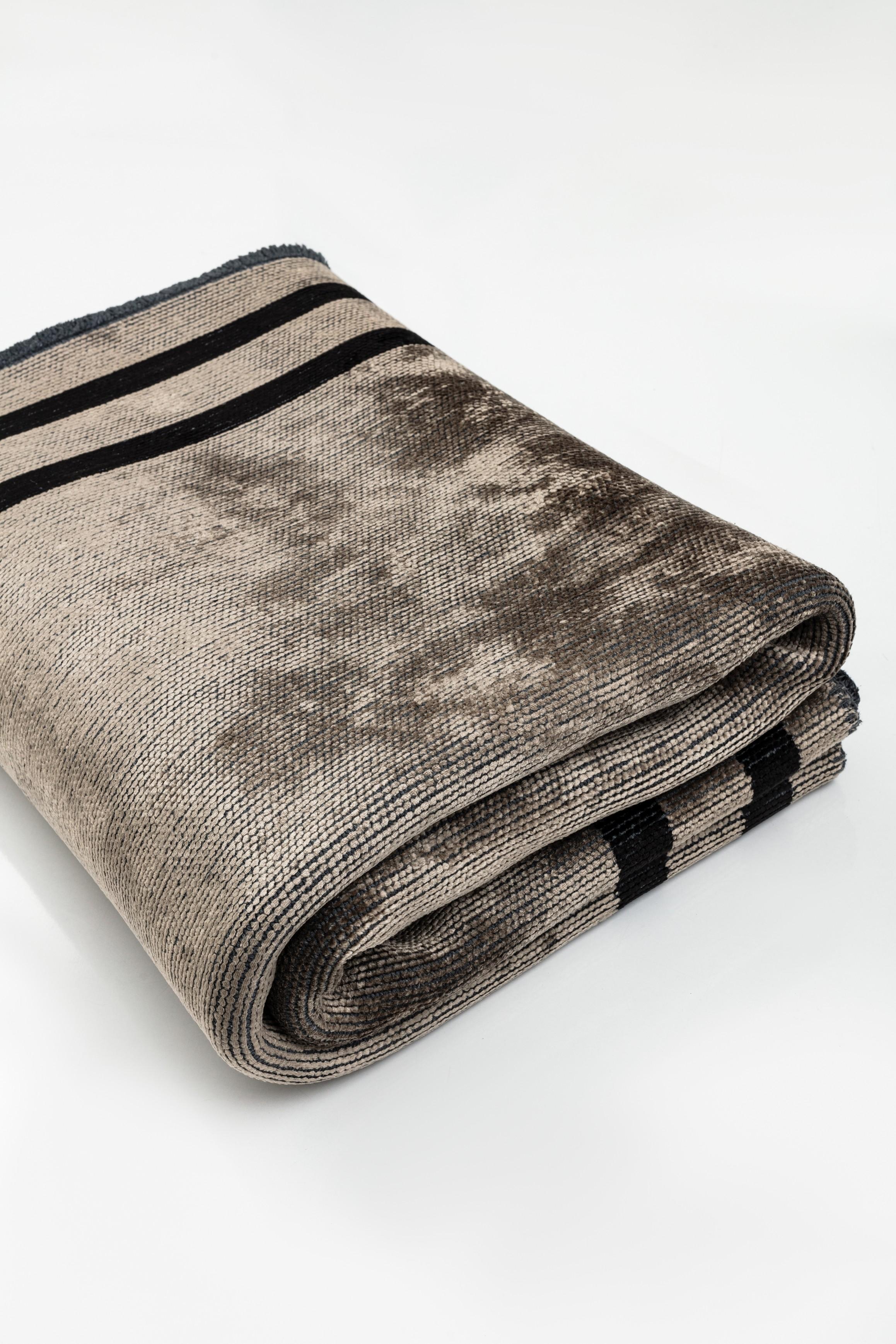Im Angebot: Modern No Pattern Solid Color Luxury Area Rug,  (Braun) 4