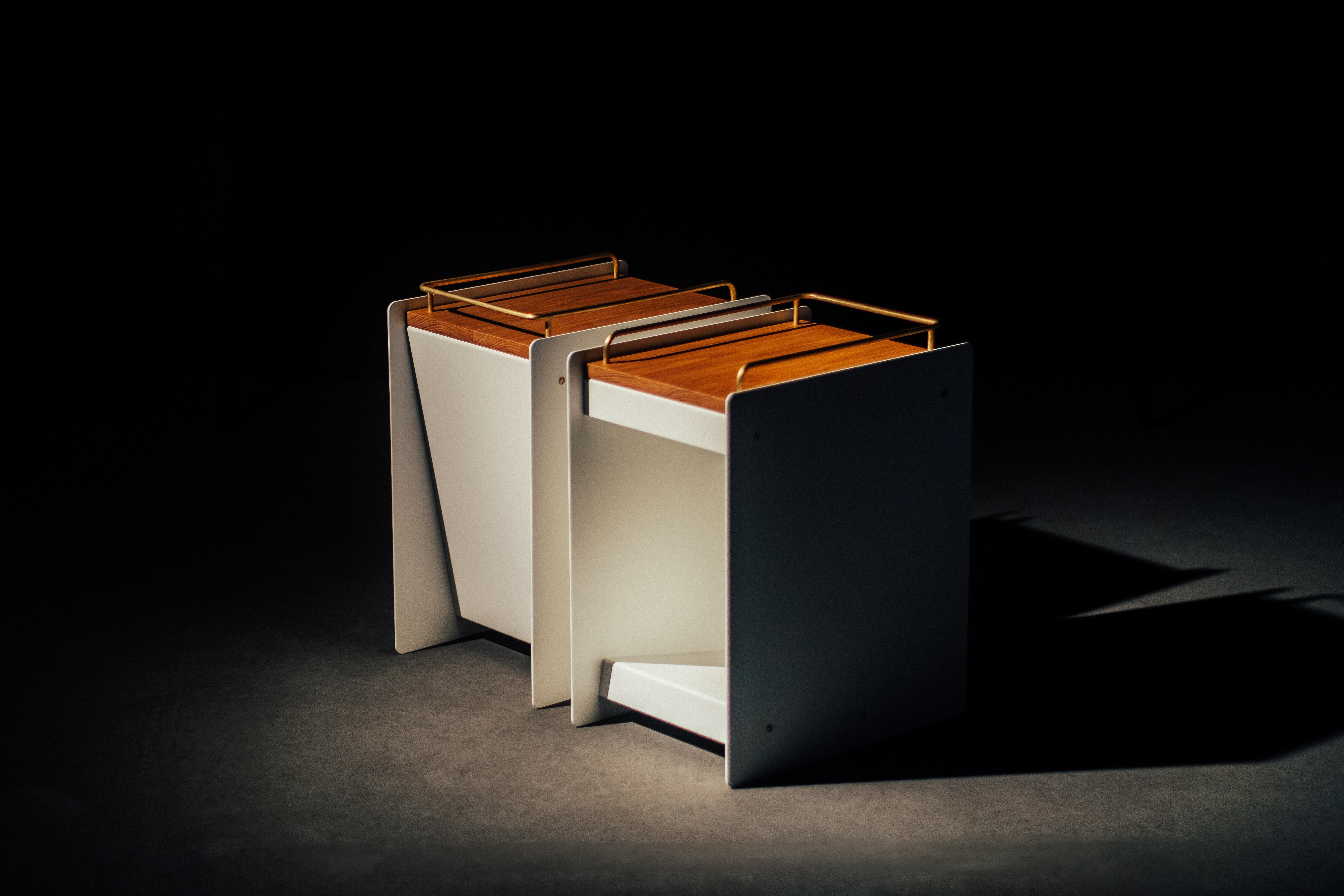Moderner Tisch aus Eiche und Aluminium (amerikanisch) im Angebot
