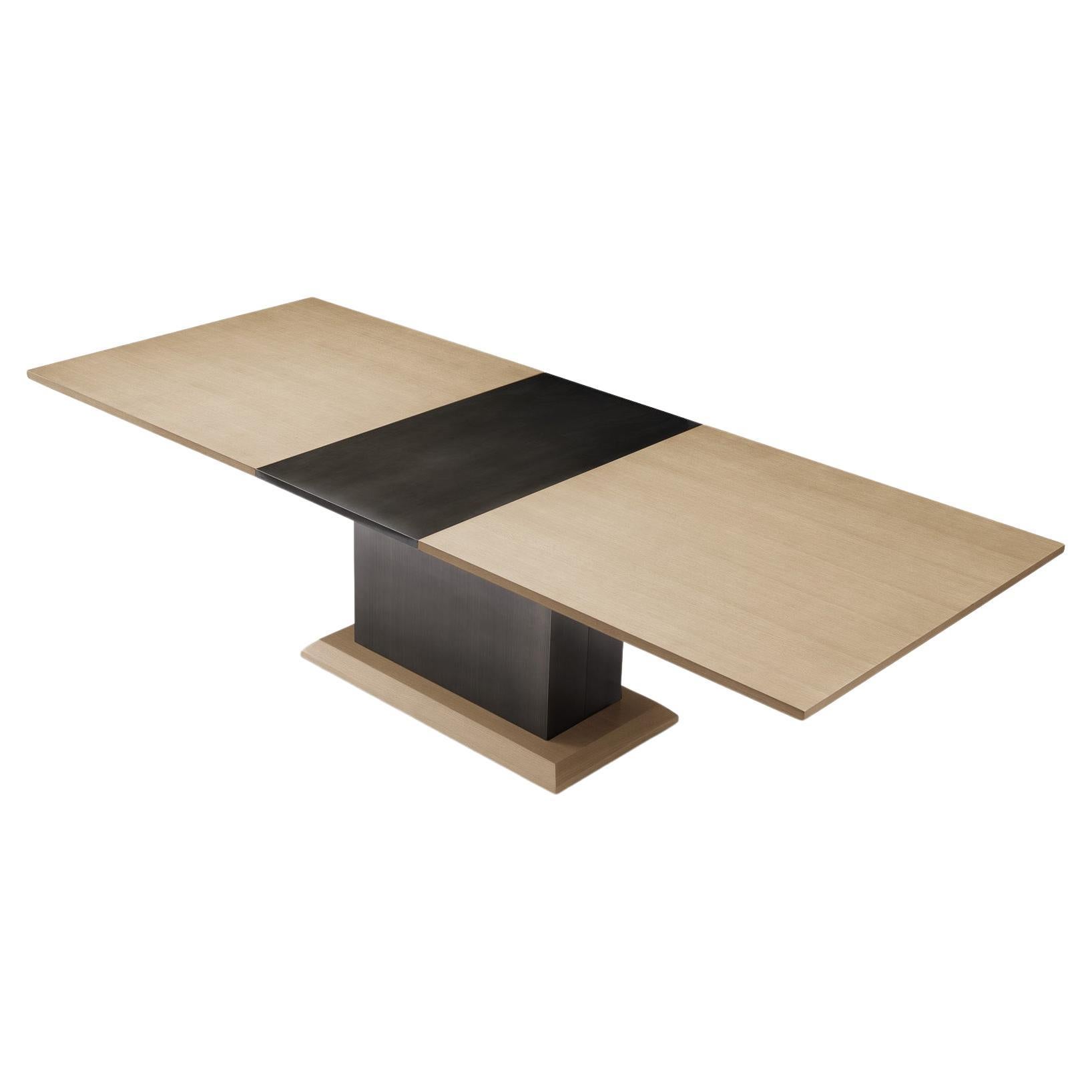 Table de salle à manger à rallonge moderne en chêne et bronze conçue par Greg Sheres en stock