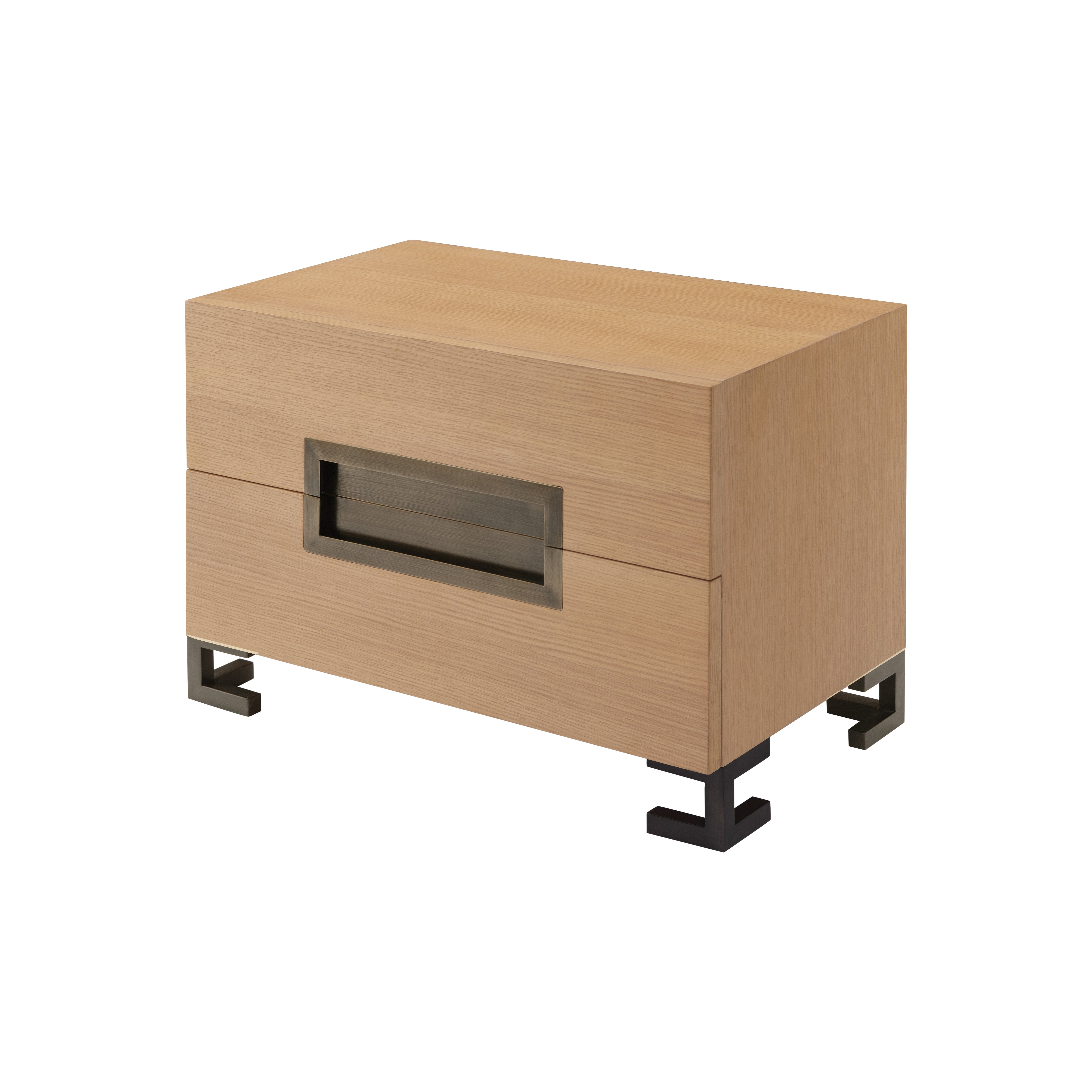 Table de nuit ou d'appoint moderne en Oak et Bronze, designée par Greg Sheres. En stock