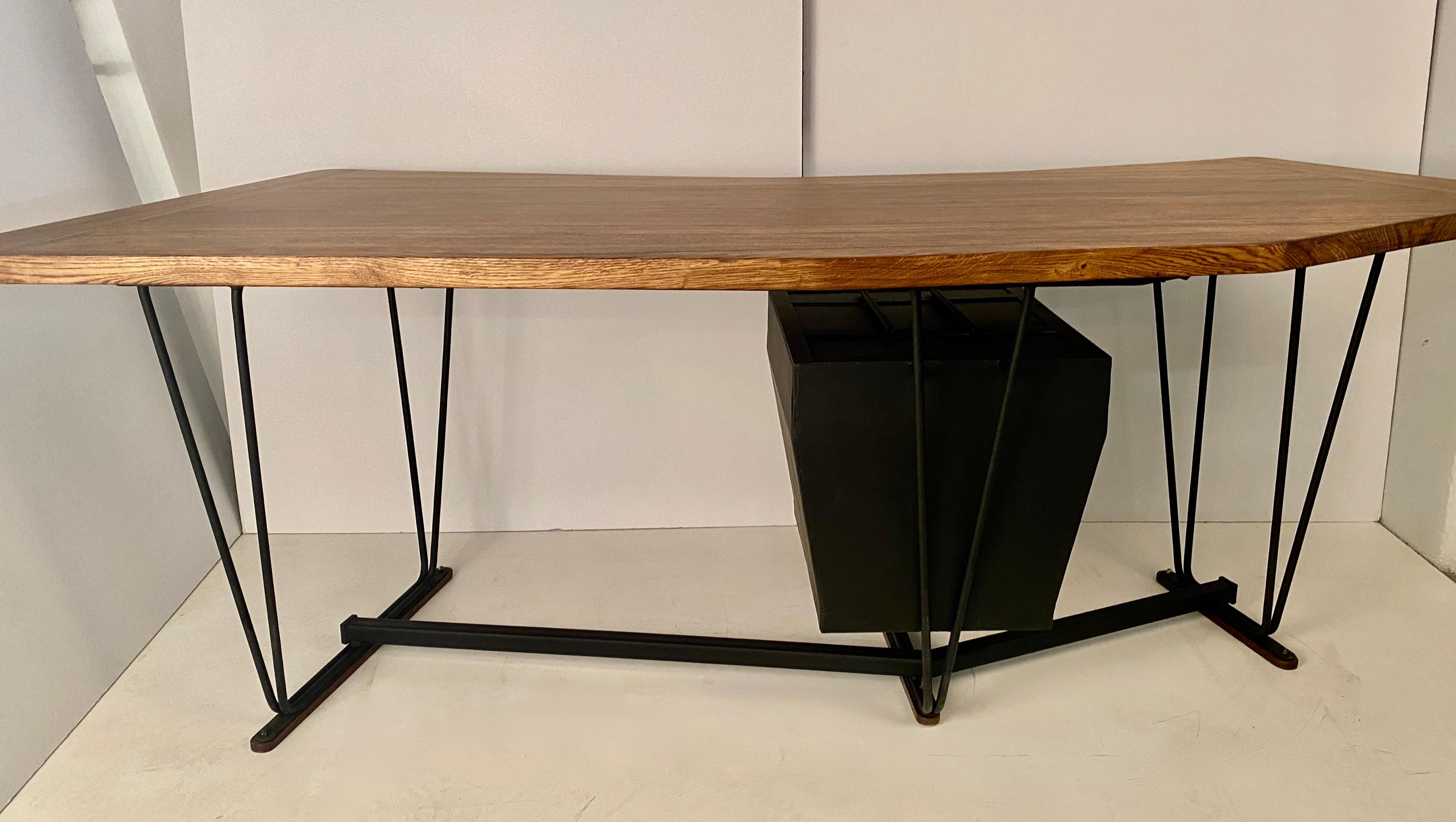 Modern Oak and Iron Boomerang Form Desk, France, circa 1930s For Sale 8