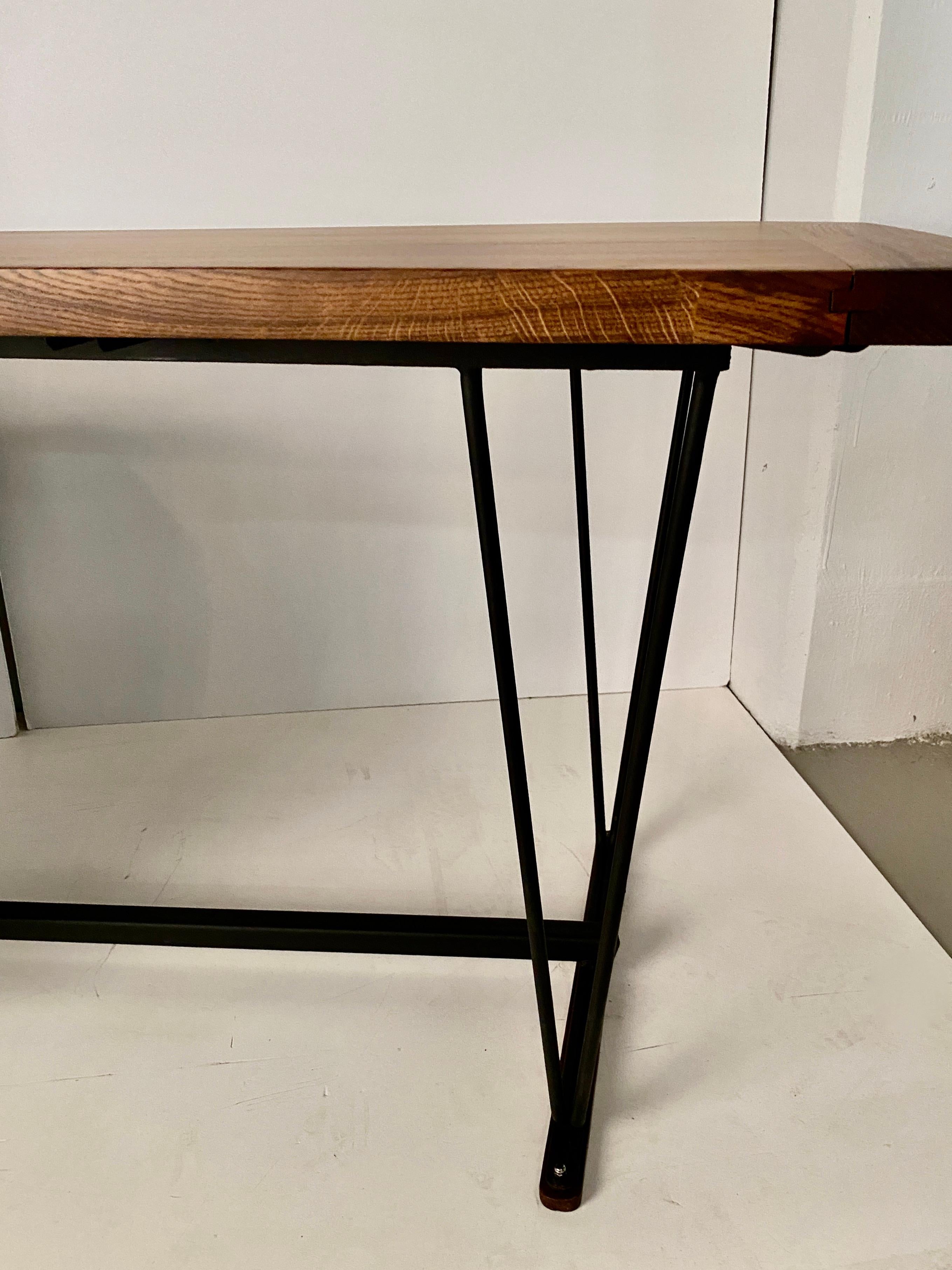 Modern Oak and Iron Boomerang Form Desk, France, circa 1930s For Sale 2