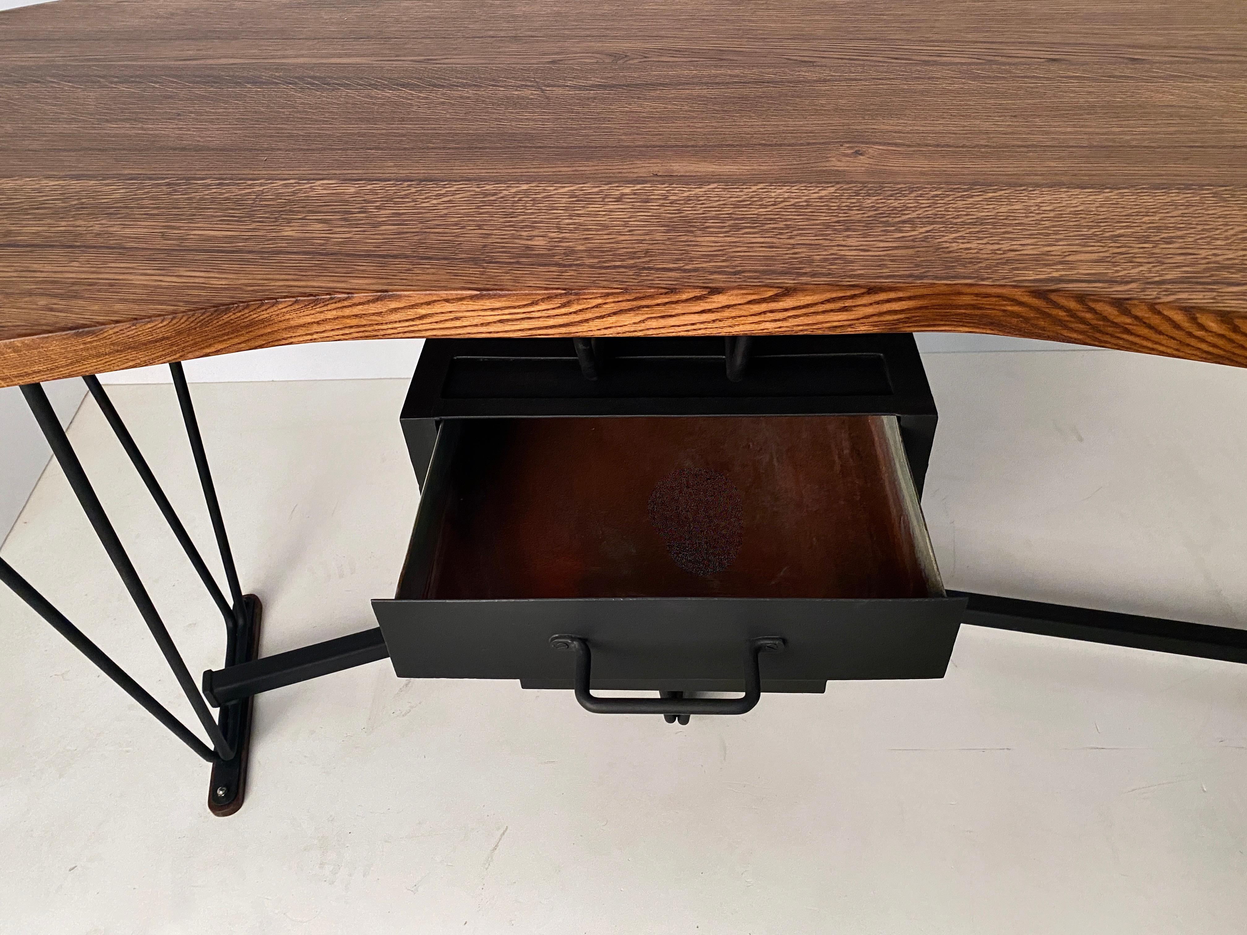 Modern Oak and Iron Boomerang Form Desk, France, circa 1930s For Sale 3