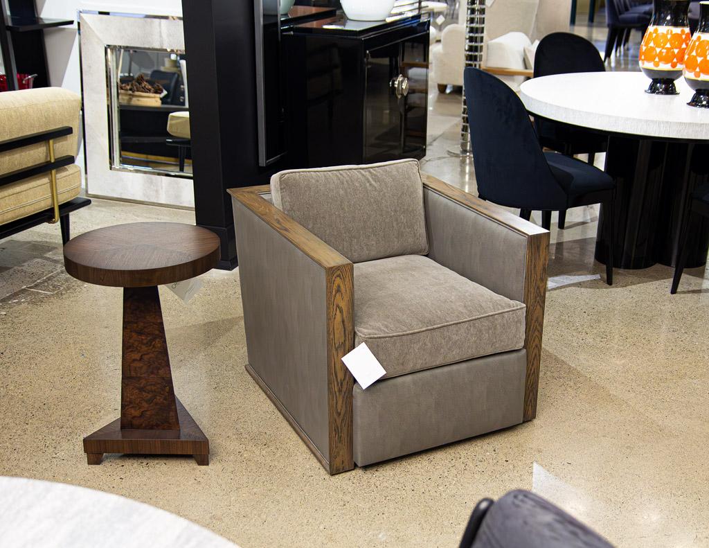 Moderner Sessel aus Eiche und Leder im Angebot 4