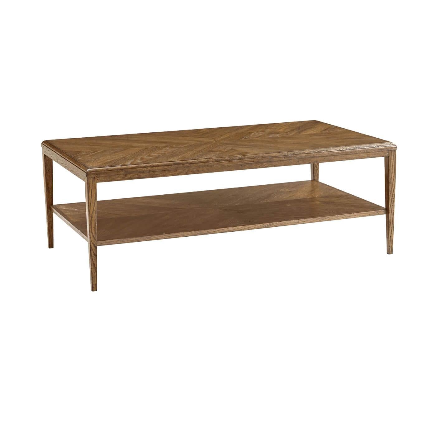 Moderne Table basse moderne en chêne, finition légère en vente