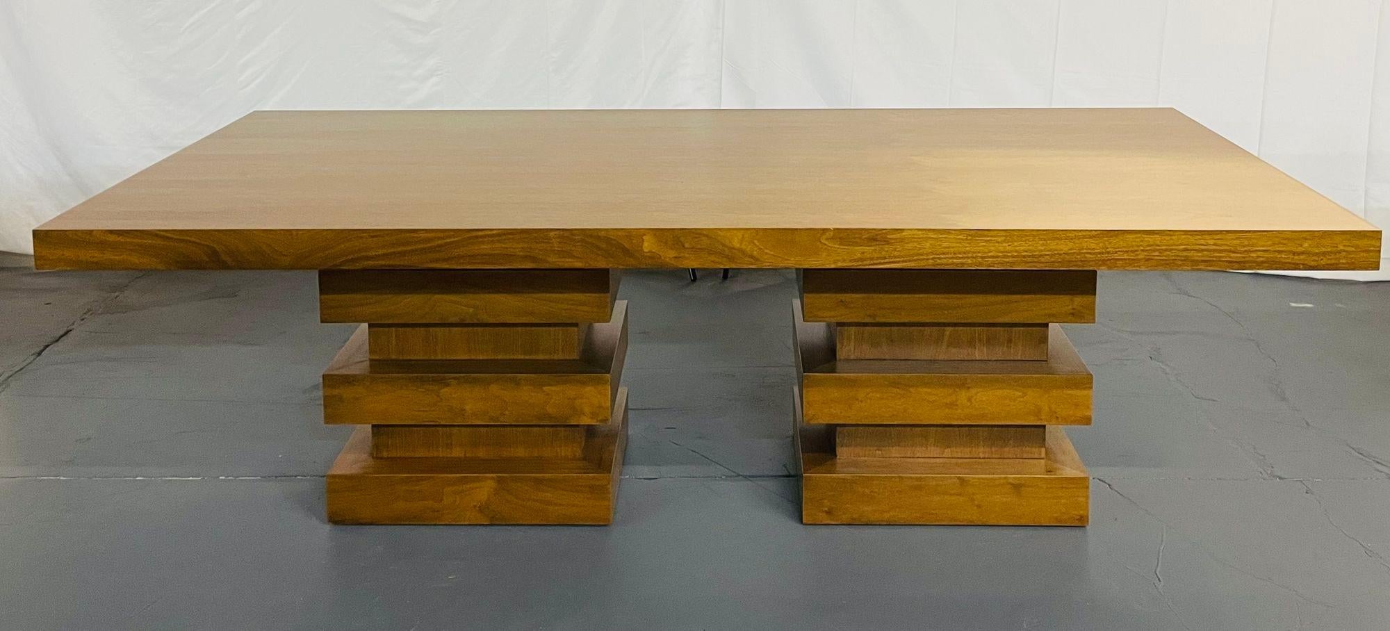 Modern Oak Double Pedestal Base Dining / Conference Table, Geometric Design In Good Condition For Sale In Stamford, CT