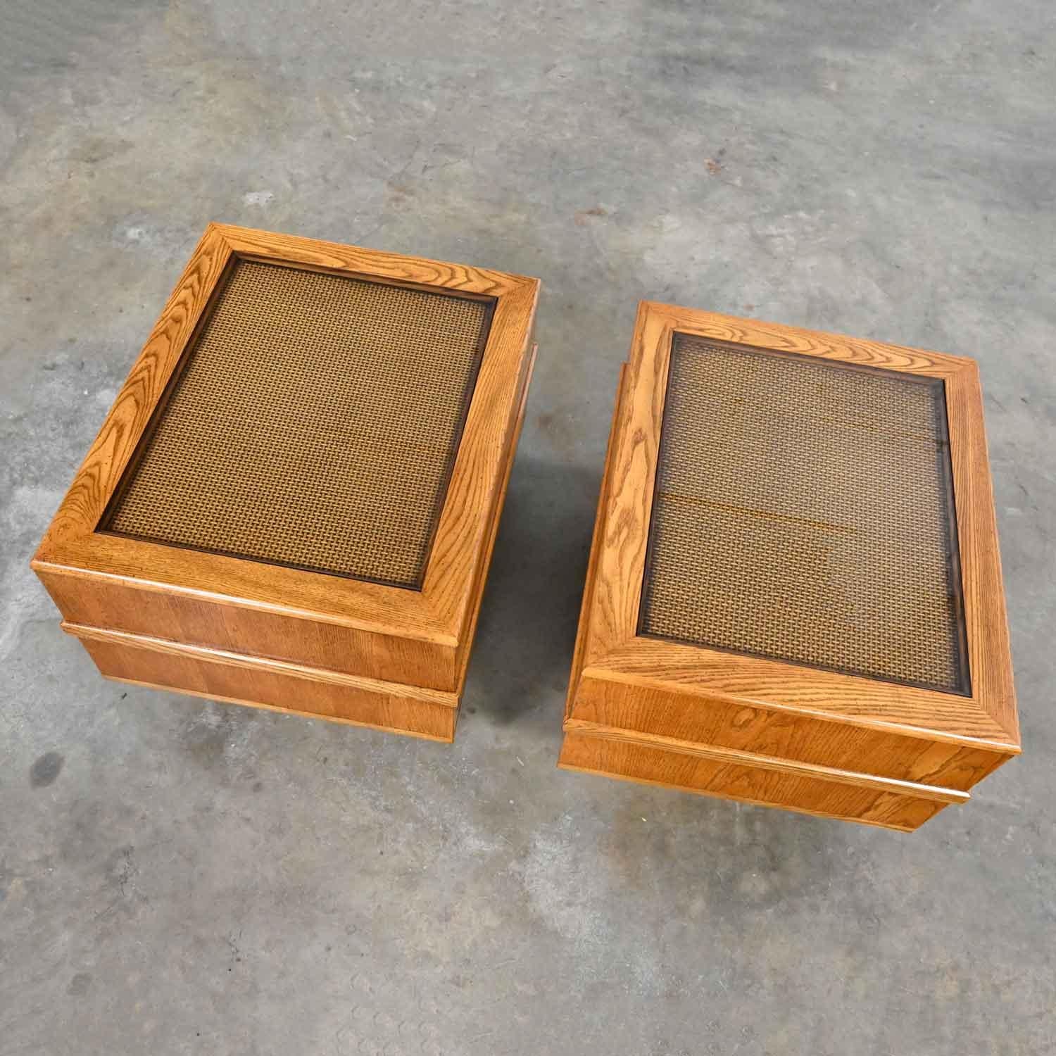 Modern Oak w Cane & Glass Insert Top Pedestal Base Pr End Tables or Nightstands In Good Condition For Sale In Topeka, KS