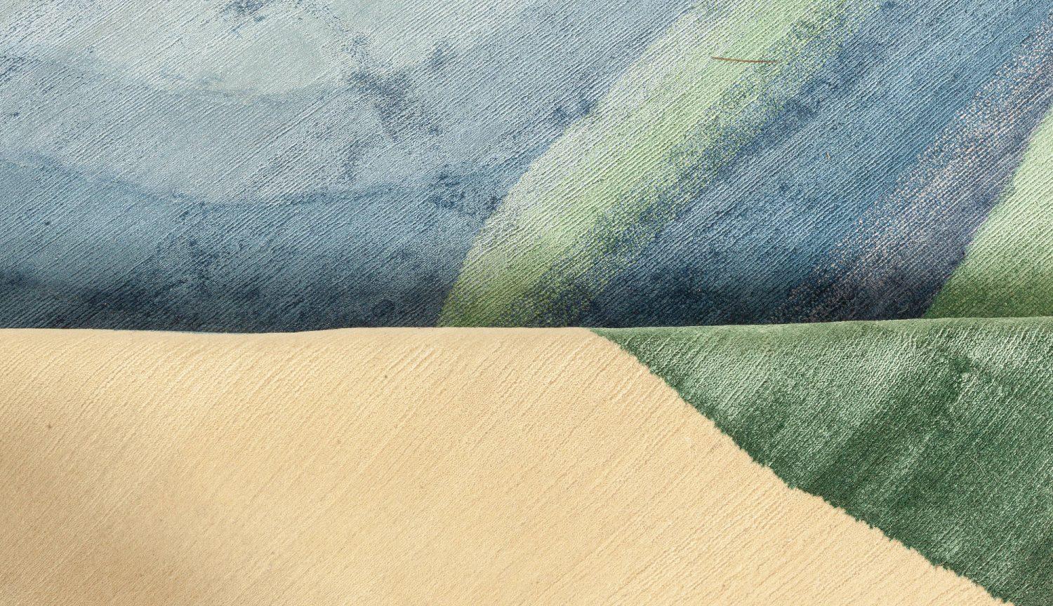 Tapis moderne Oasis noué à la main, en laine et soie de Doris Leslie Blau
Taille : 10'0