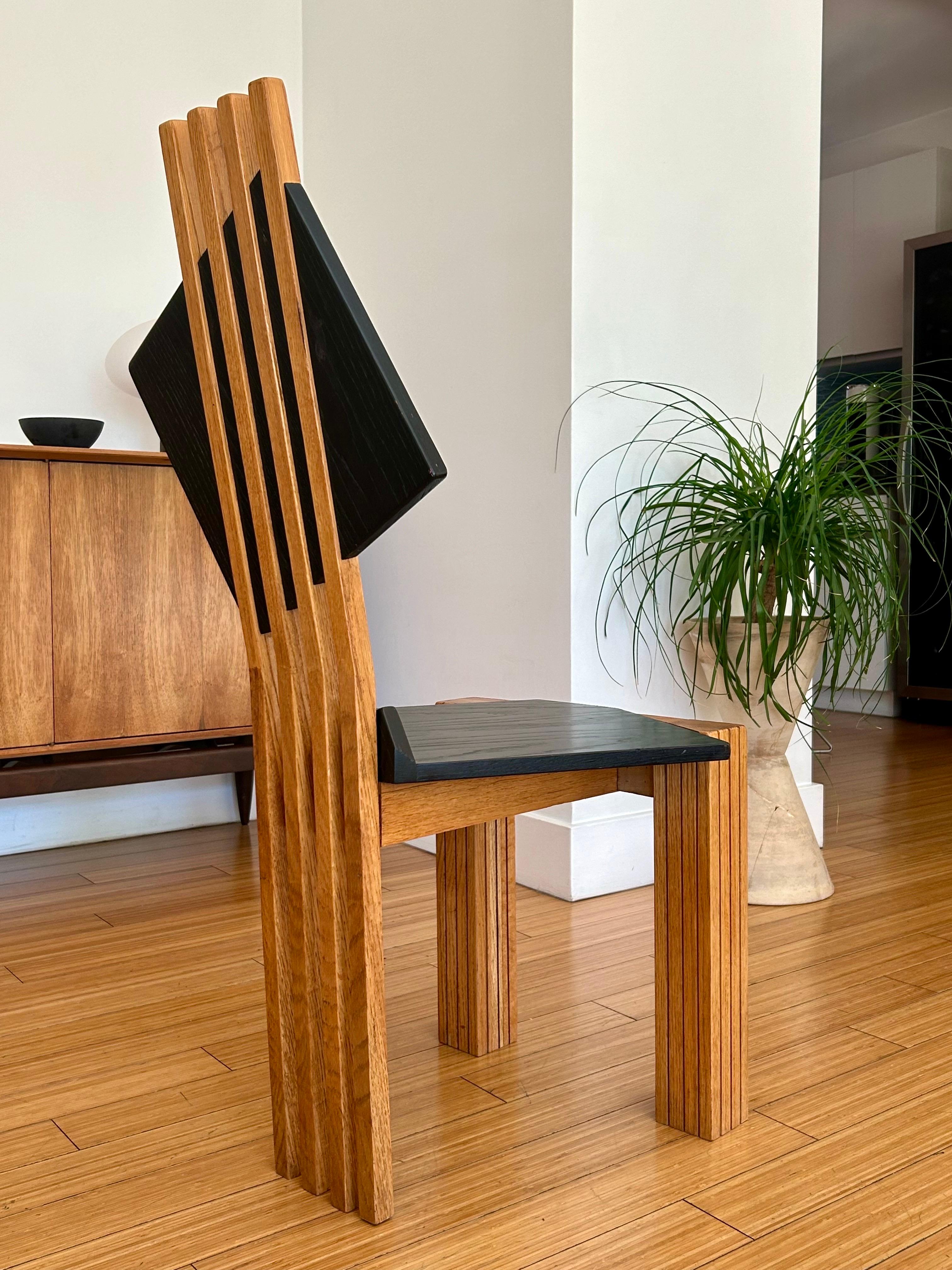 Chaise d'appoint moderne en bois en vente 6